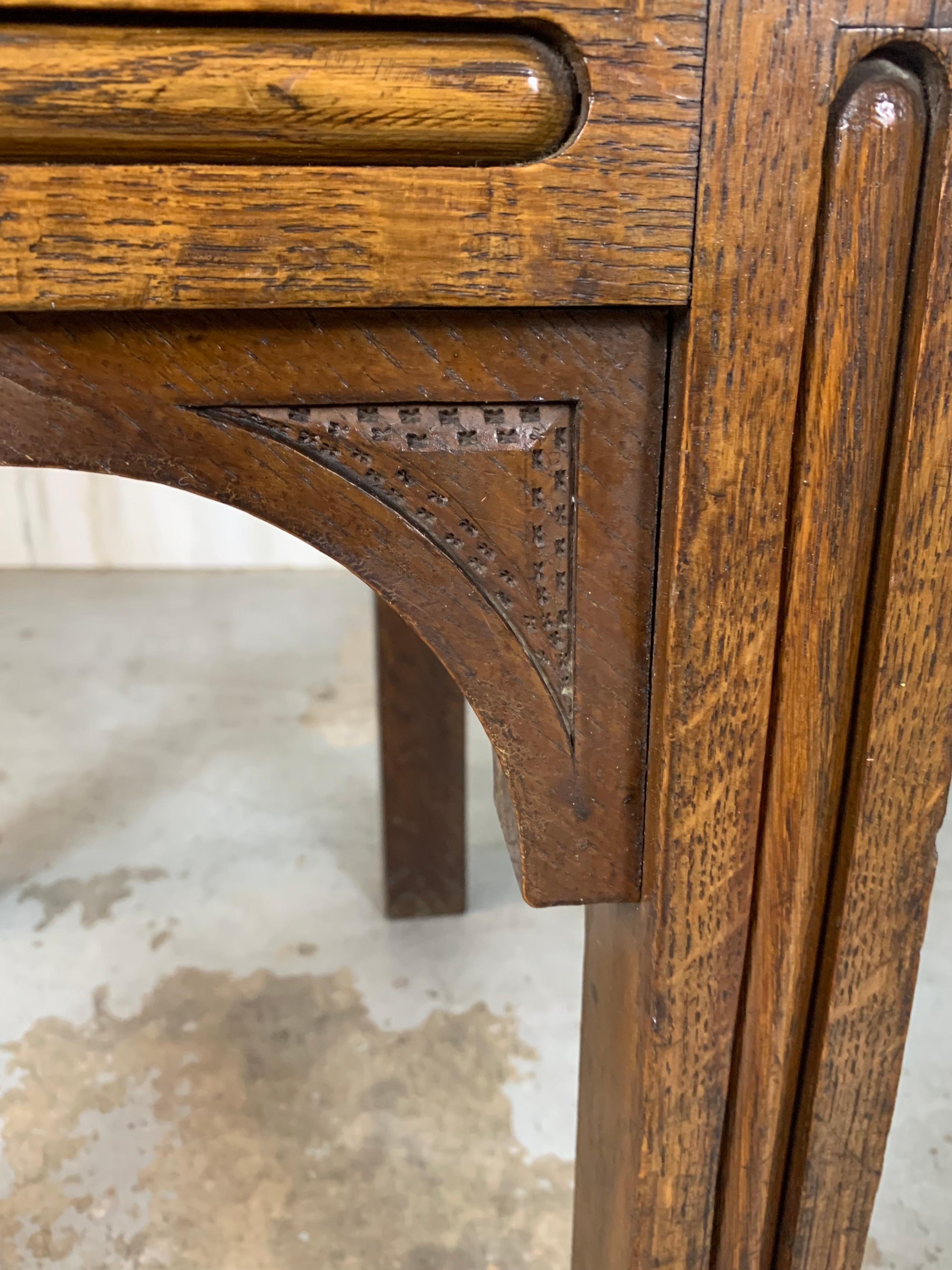 Arts & Crafts Quarter Sawn Oak Hall Chair For Sale 9