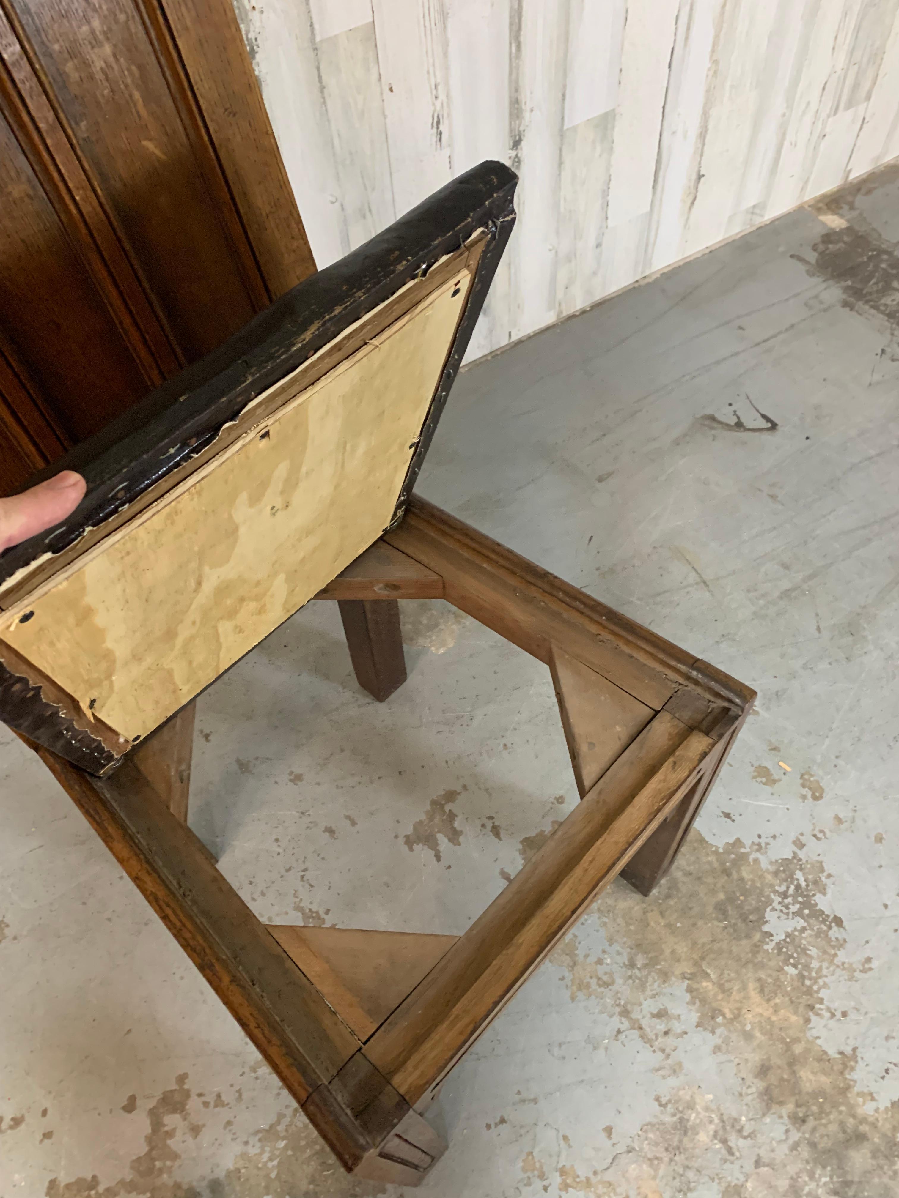 Arts & Crafts Quarter Sawn Oak Hall Chair For Sale 11