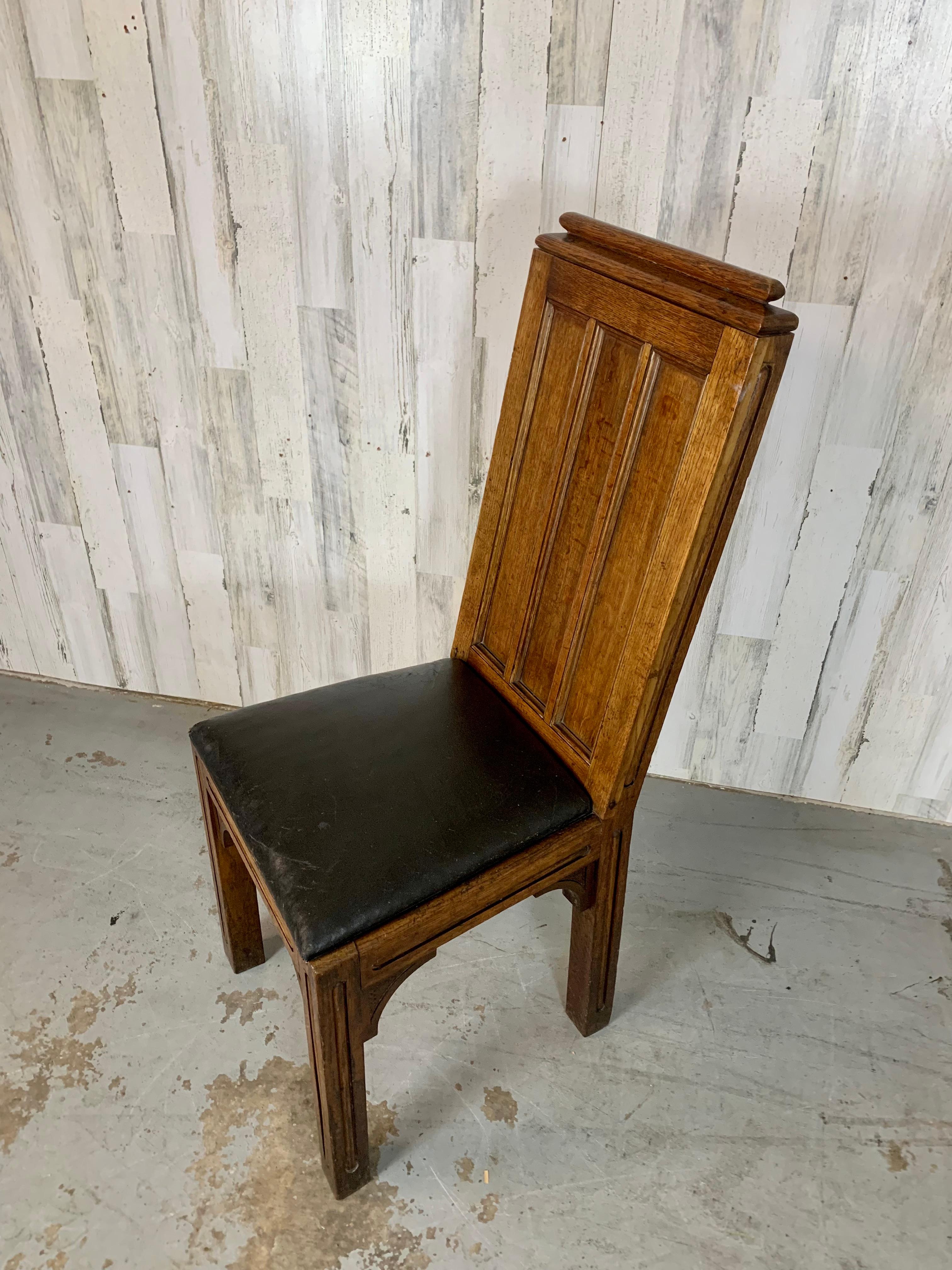 Upholstery Arts & Crafts Quarter Sawn Oak Hall Chair For Sale