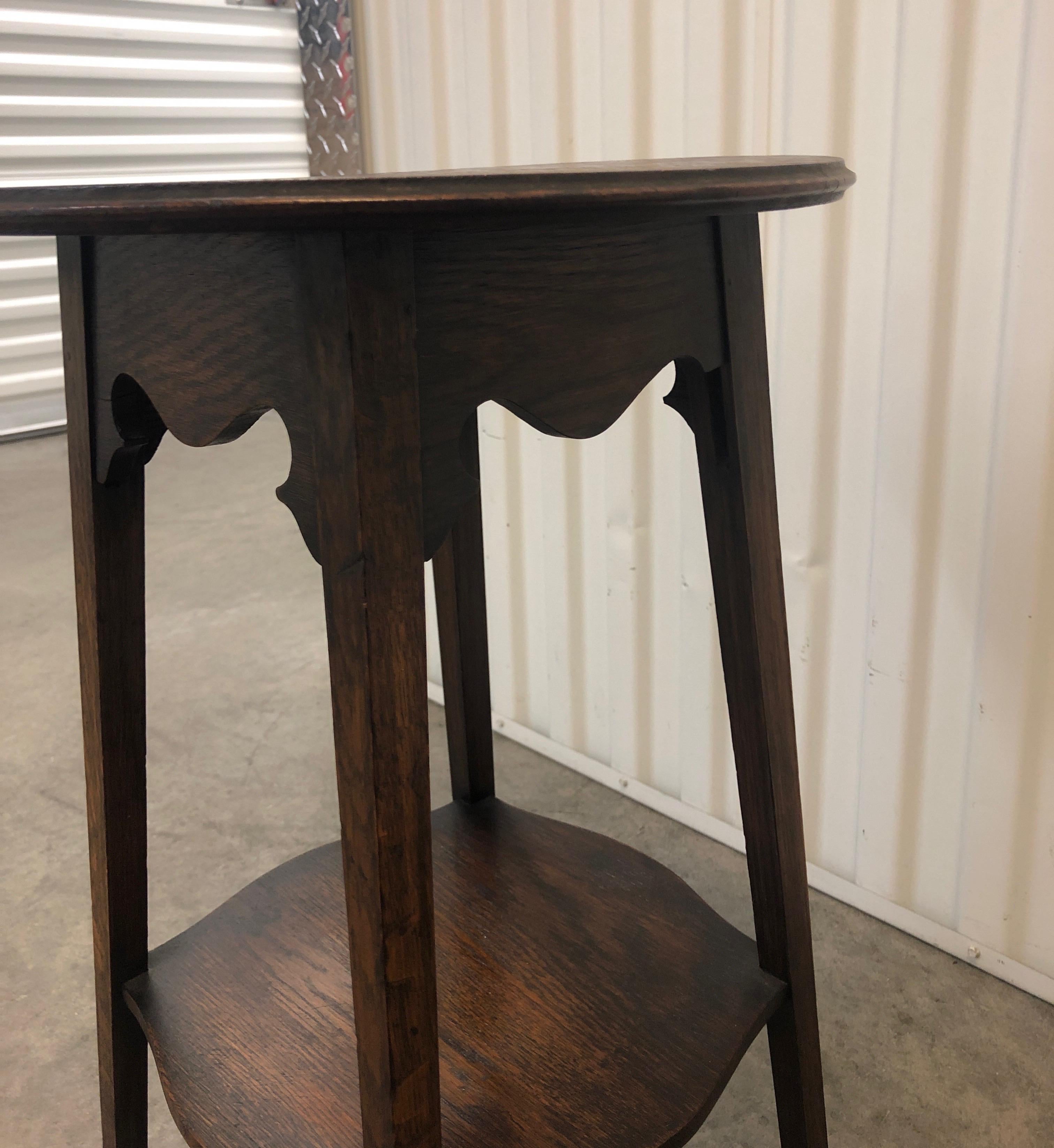 Arts & Crafts Round Side Table from Pioneer Furniture Stores Ltd. In Good Condition In Oakland Park, FL