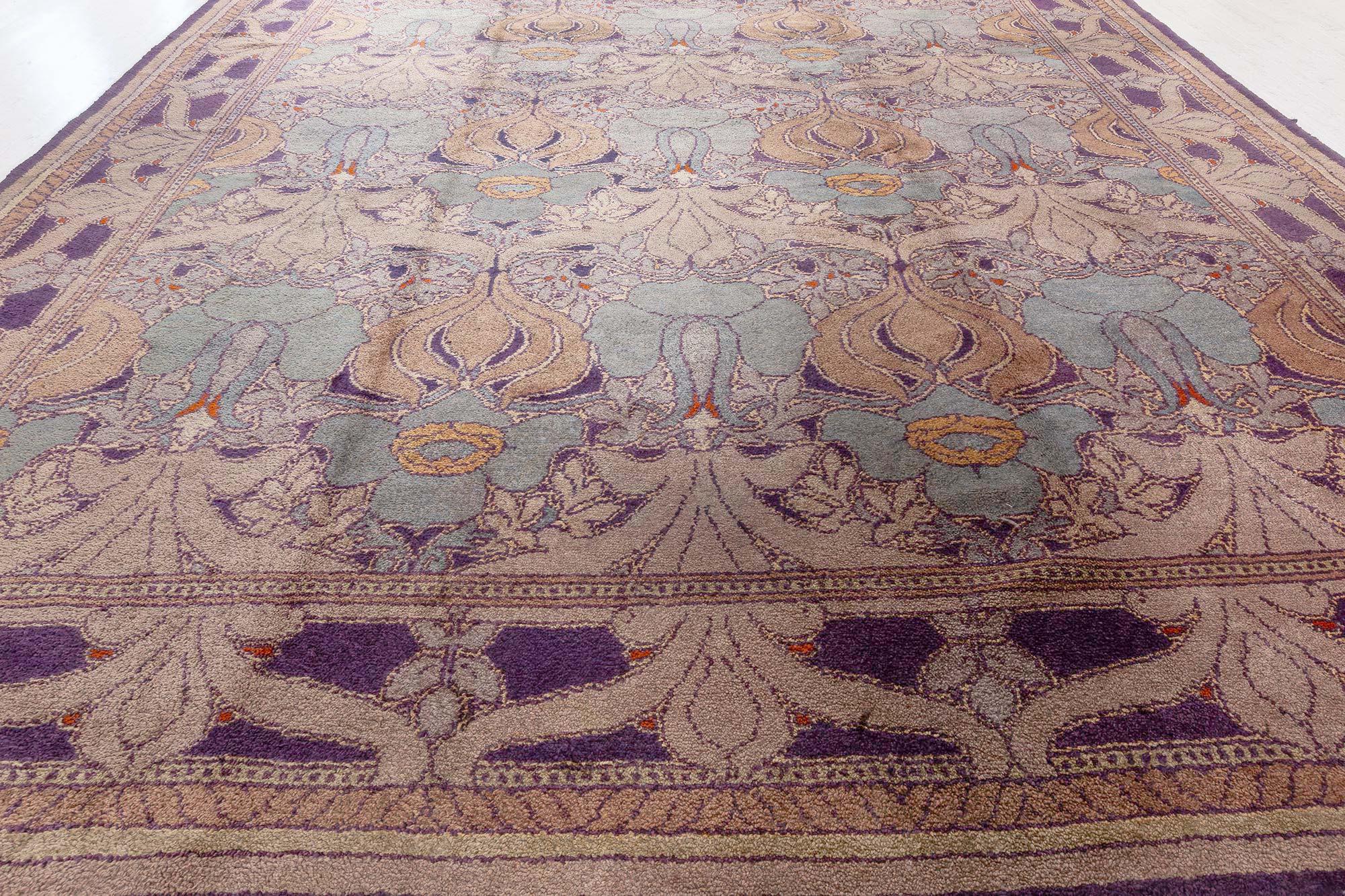 Arts and Crafts-Teppich entworfen von C.F.A. Voysey Donnemara (Europäisch) im Angebot