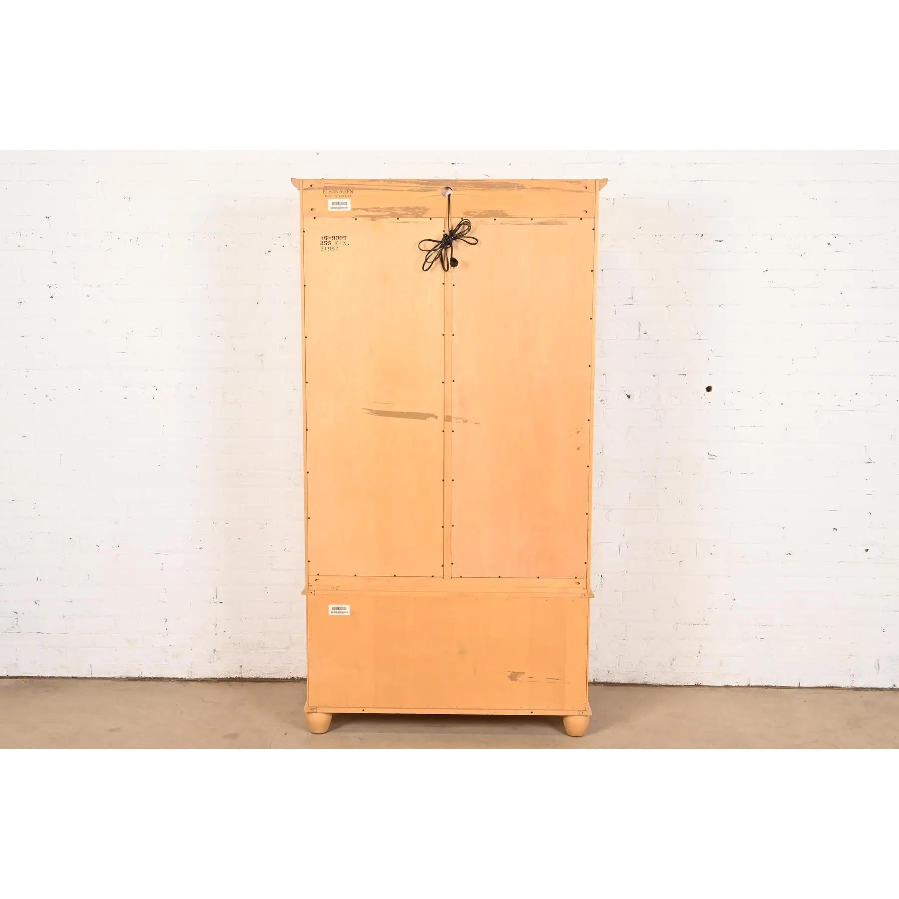 Arts & Crafts Shaker Maple Lighted Bookcase Cabinet For Sale 2