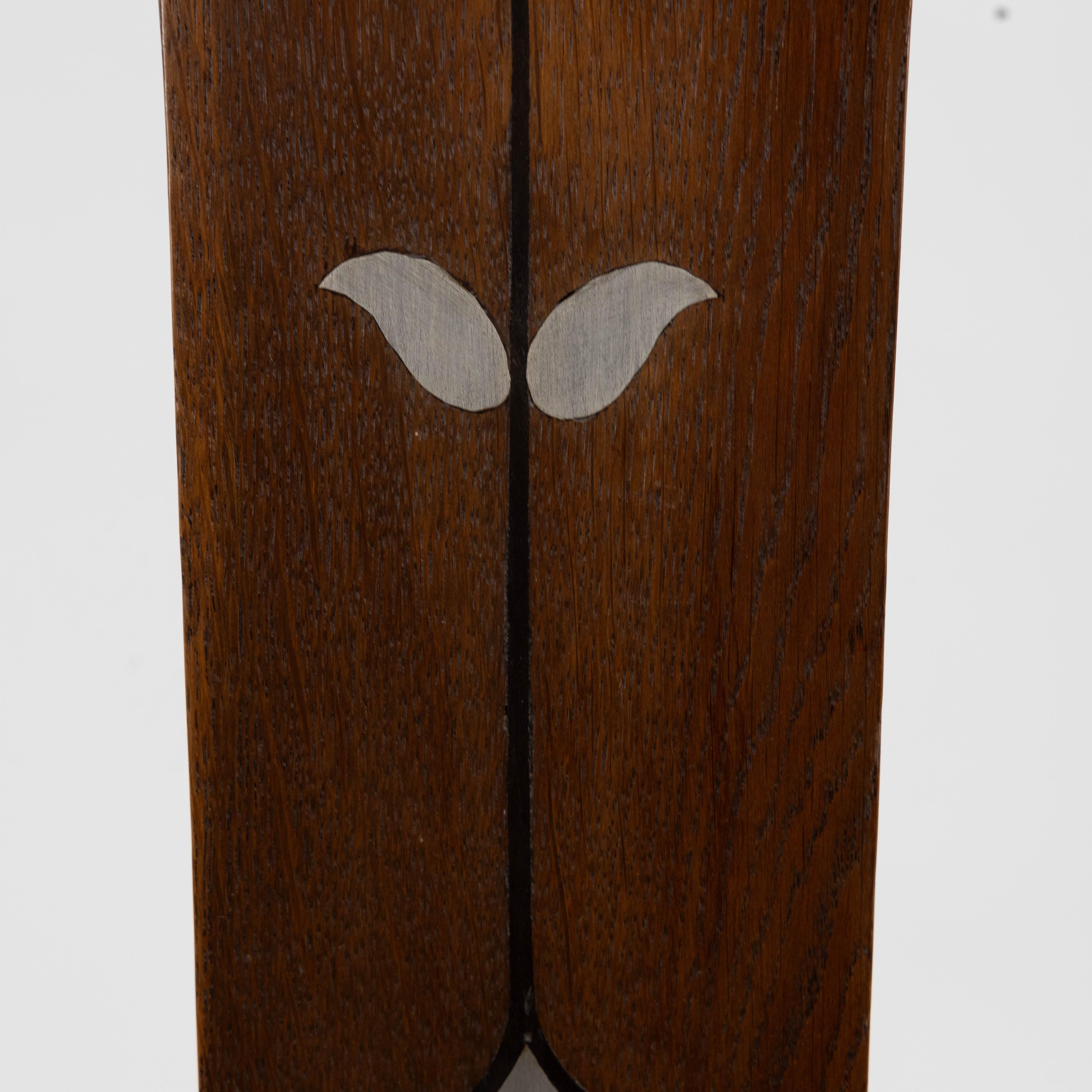 Waring & Gillow probablement. Chaise d'appoint Arts & Crafts avec incrustations d'ébène et d'étain en vente 3