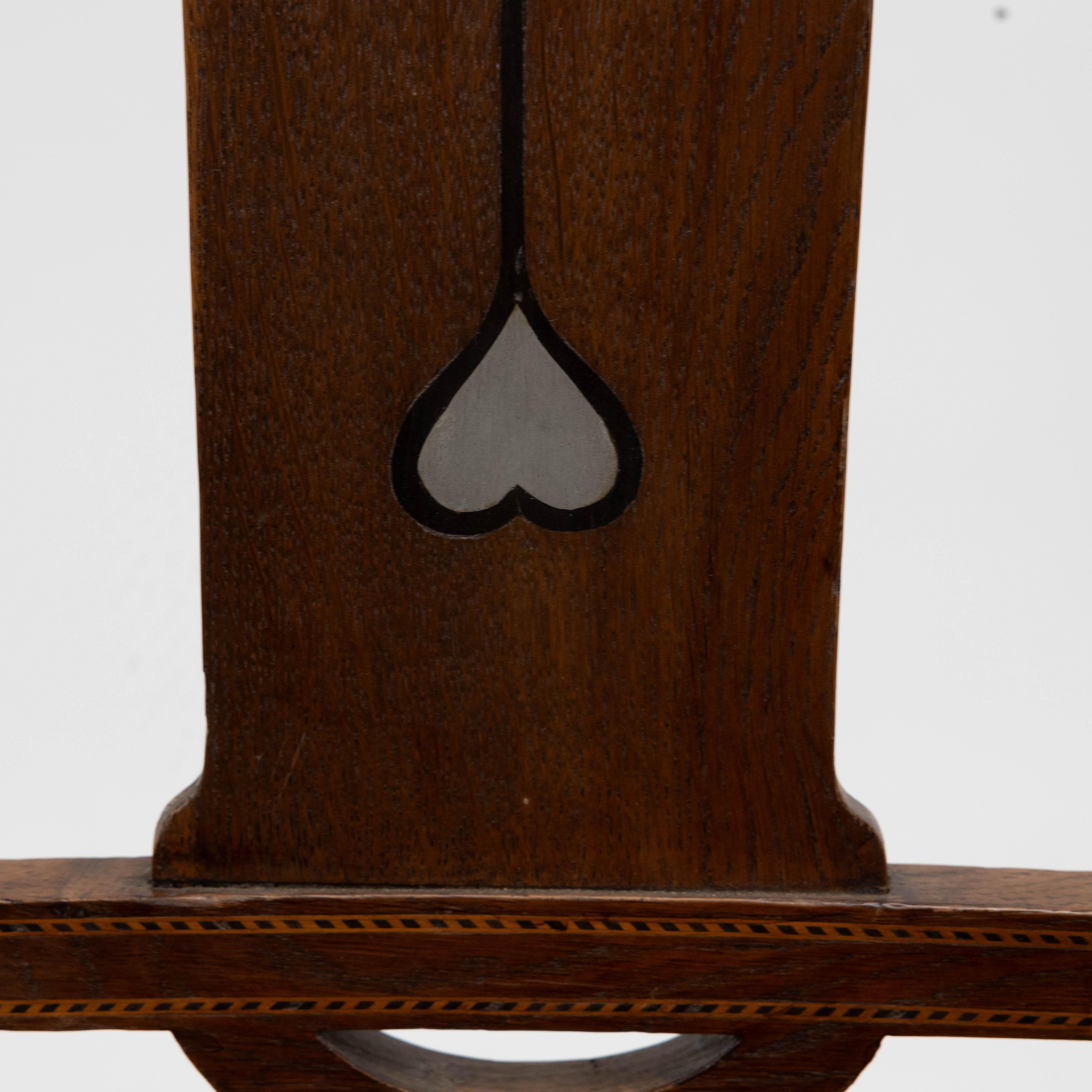 Waring & Gillow probablement. Chaise d'appoint Arts & Crafts avec incrustations d'ébène et d'étain en vente 4