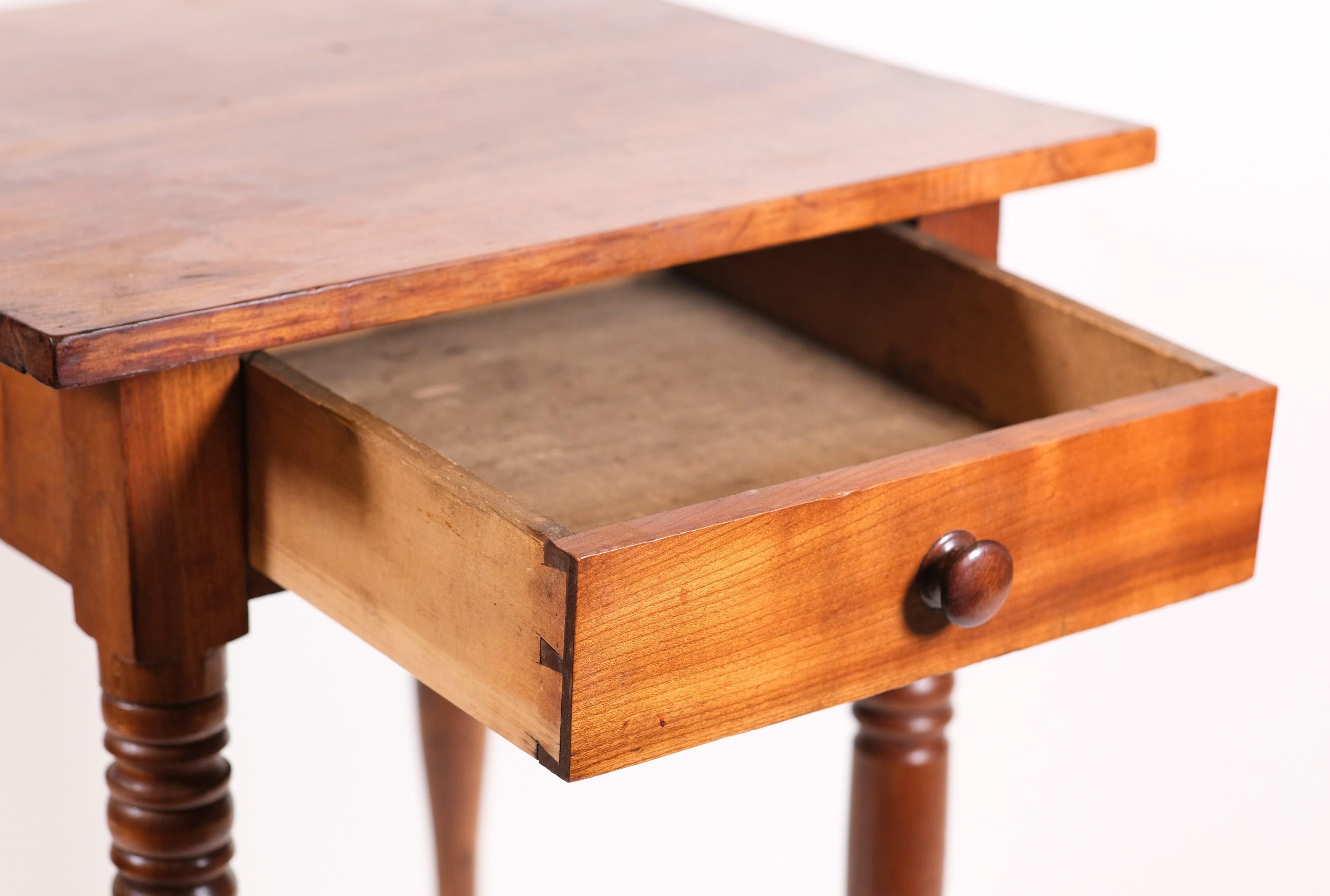 American Arts & Crafts Side Table Turned Legs w/ One Dovetail Drawer, Pine & Maple