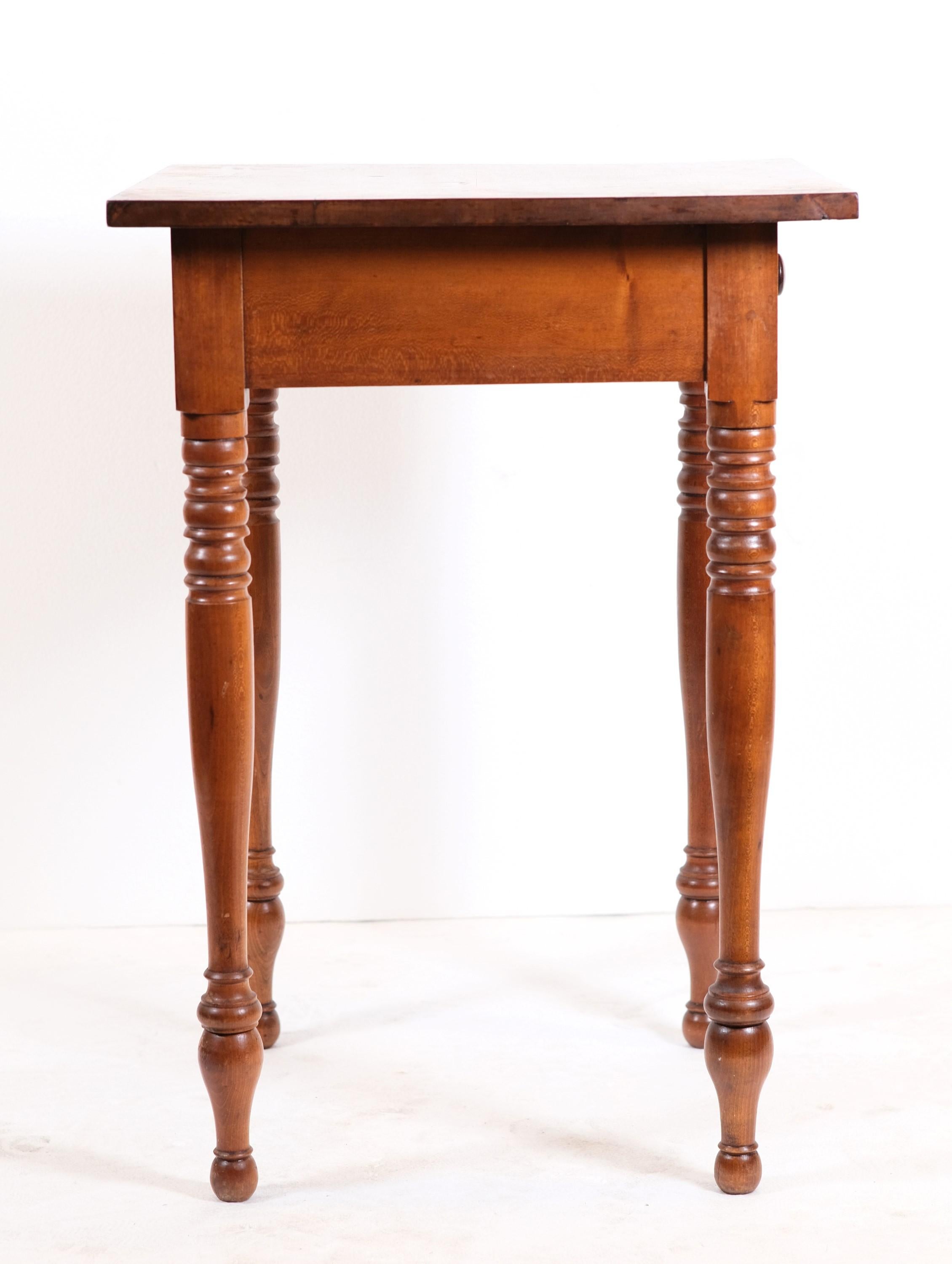 Arts & Crafts Side Table Turned Legs w/ One Dovetail Drawer, Pine & Maple 1