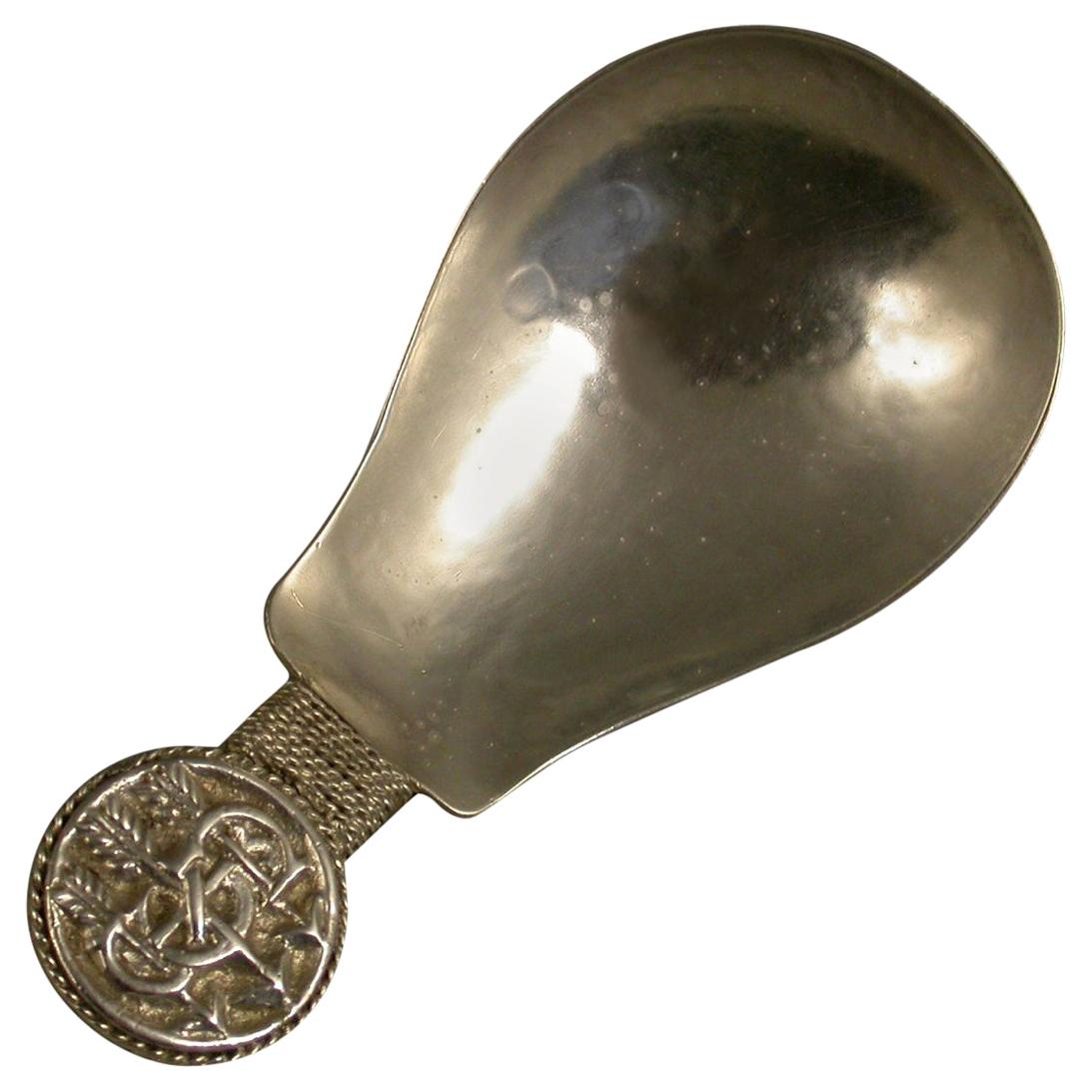 Arts & Crafts Silver Caddy Spoon 'Designed by Edward Spencer' Artificers' Guild For Sale