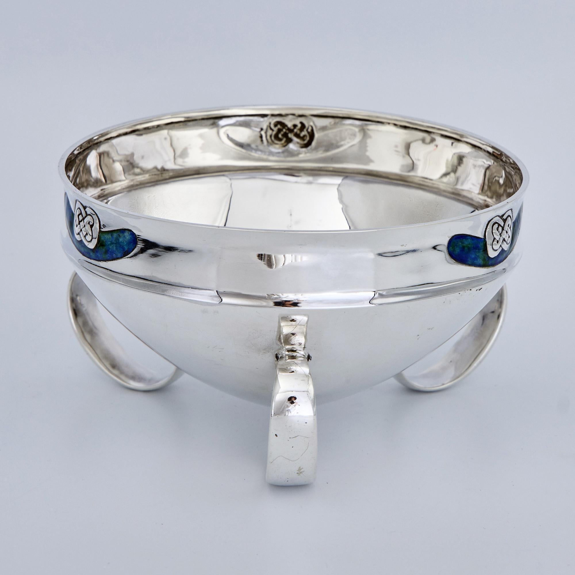 Cuenco Arts & Crafts de plata y esmalte en Bueno estado para la venta en London, GB