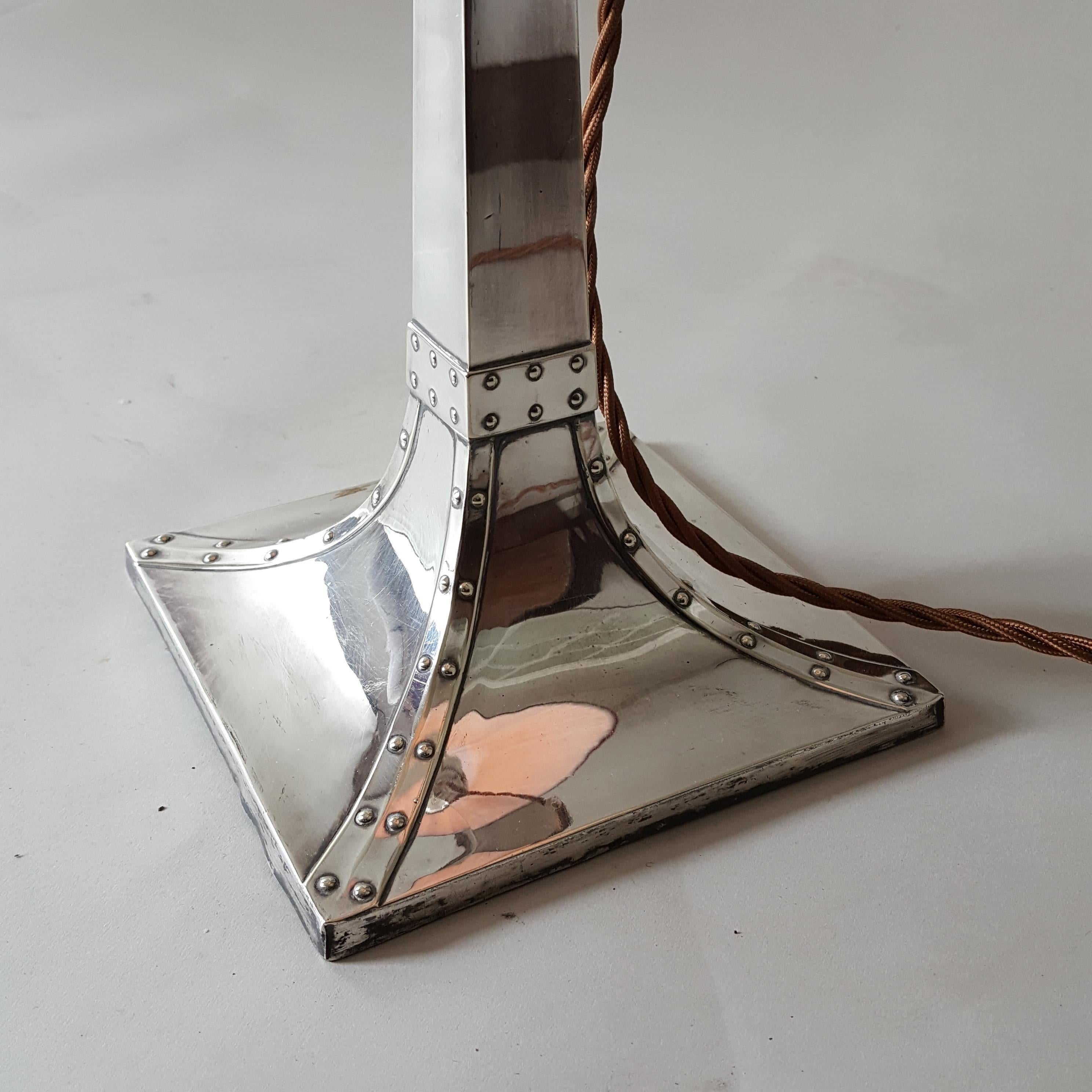 Lampada Arts & Crafts placcata in argento In condizioni buone in vendita a Tunbridge Wells, GB