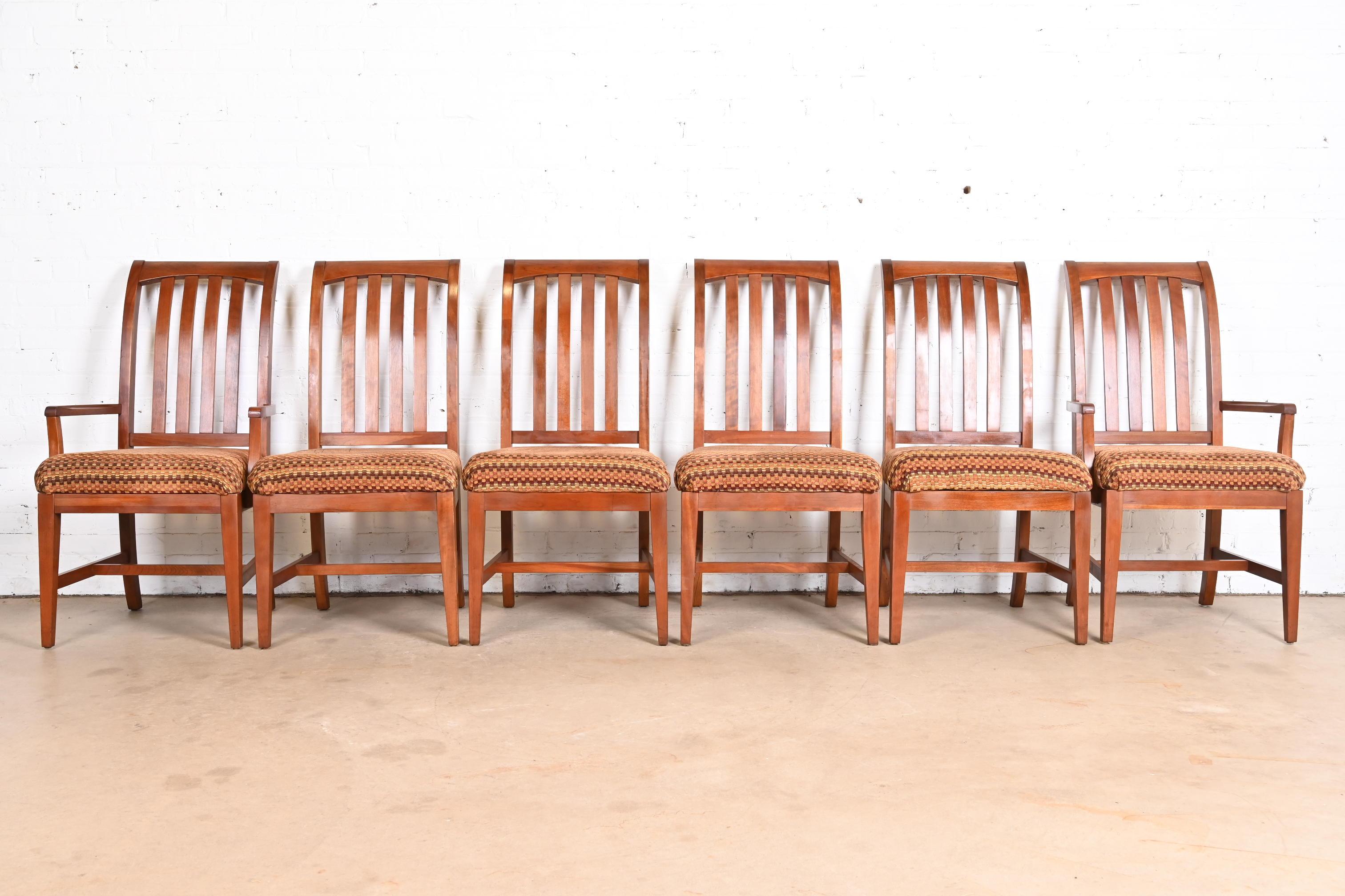 Arts and Crafts-Esszimmerstühle aus massivem Kirschbaumholz, Sechser-Set (amerikanisch) im Angebot