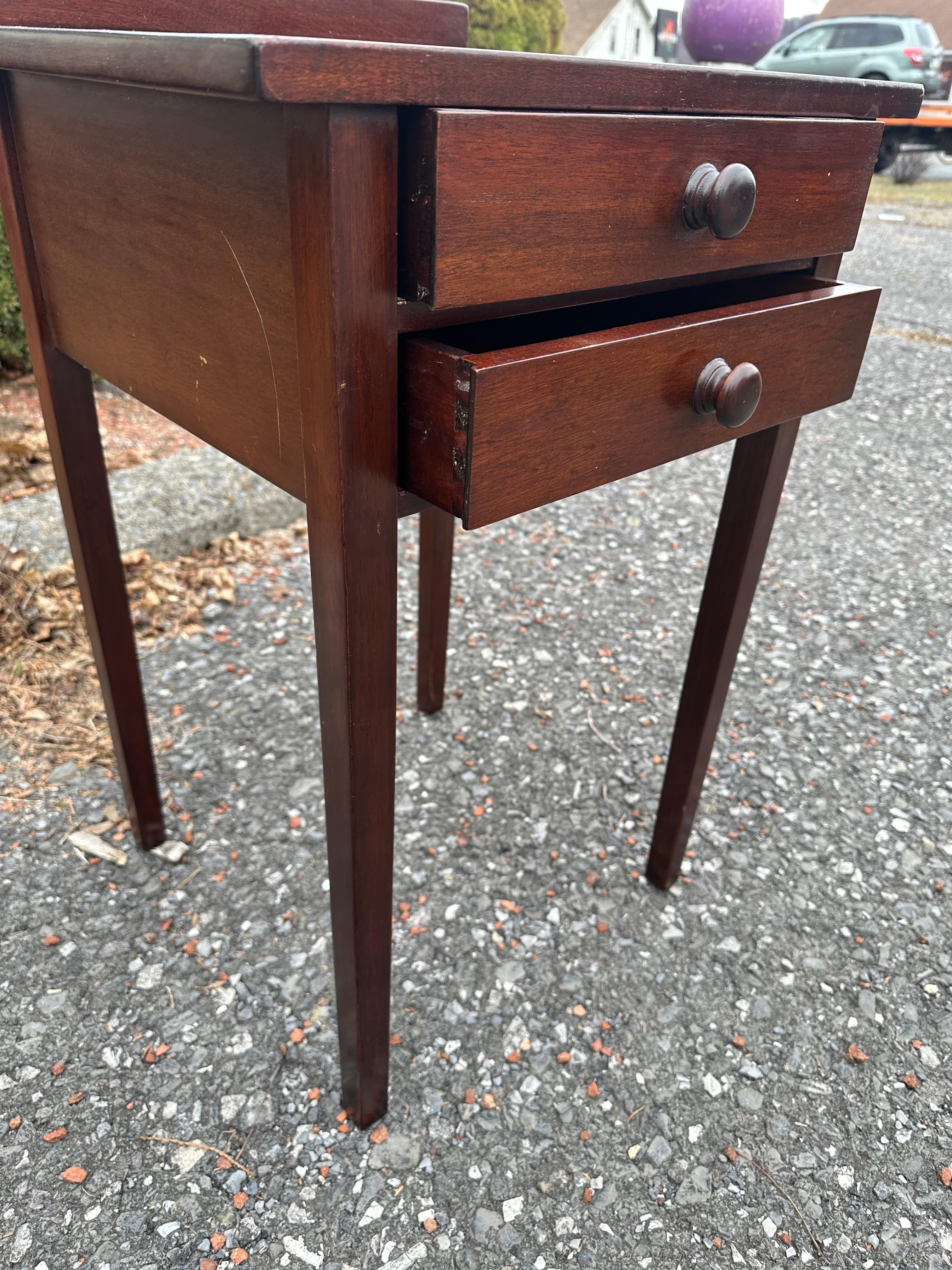 Stand Arts & Crafts con cassetto di Gustav Stickley - decalcomania rossa - W7958   VENDITA in vendita 8