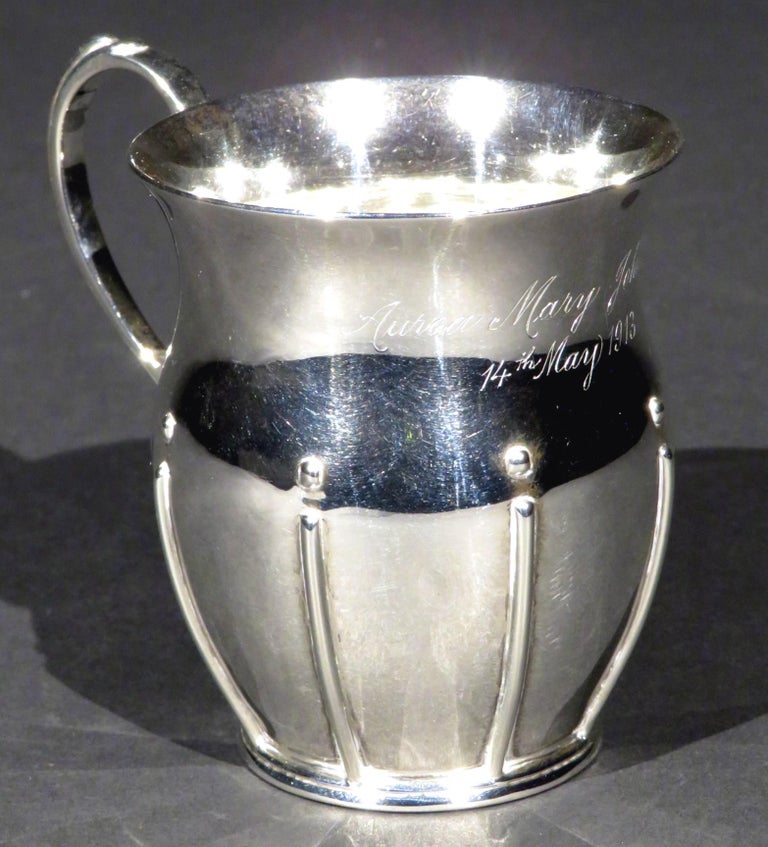 Arts & Crafts Sterling Silver Christening Mug, Hallmarked London 1912 In Good Condition For Sale In Ottawa, Ontario