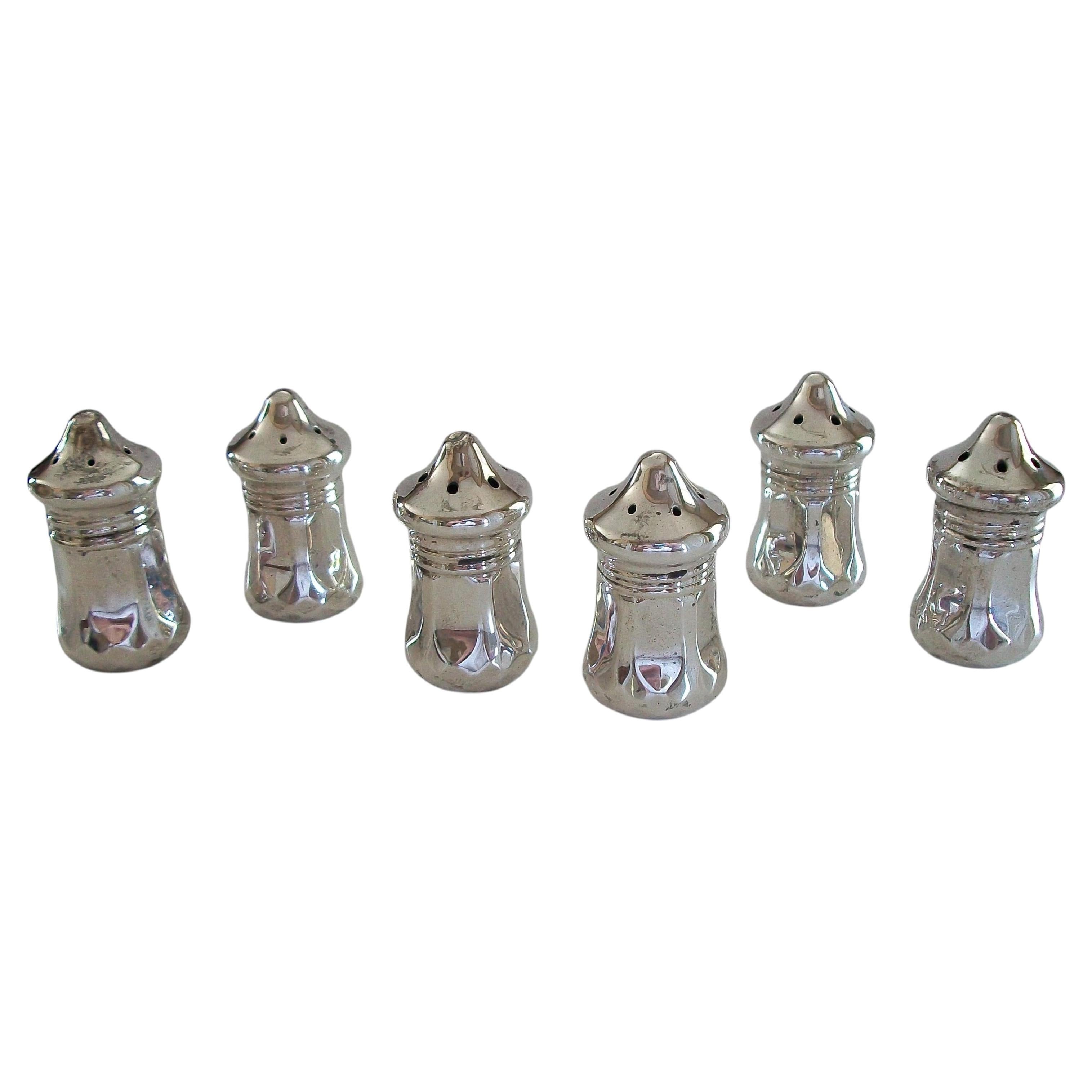 Arts & Crafts Sterling Silver Salt & Pepper Shakers - United States - Circa 1900 For Sale