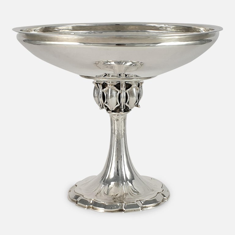 Arts and Crafts Arts & Crafts Sterling Silver Tazza, Omar Ramsden, London, 1926 For Sale