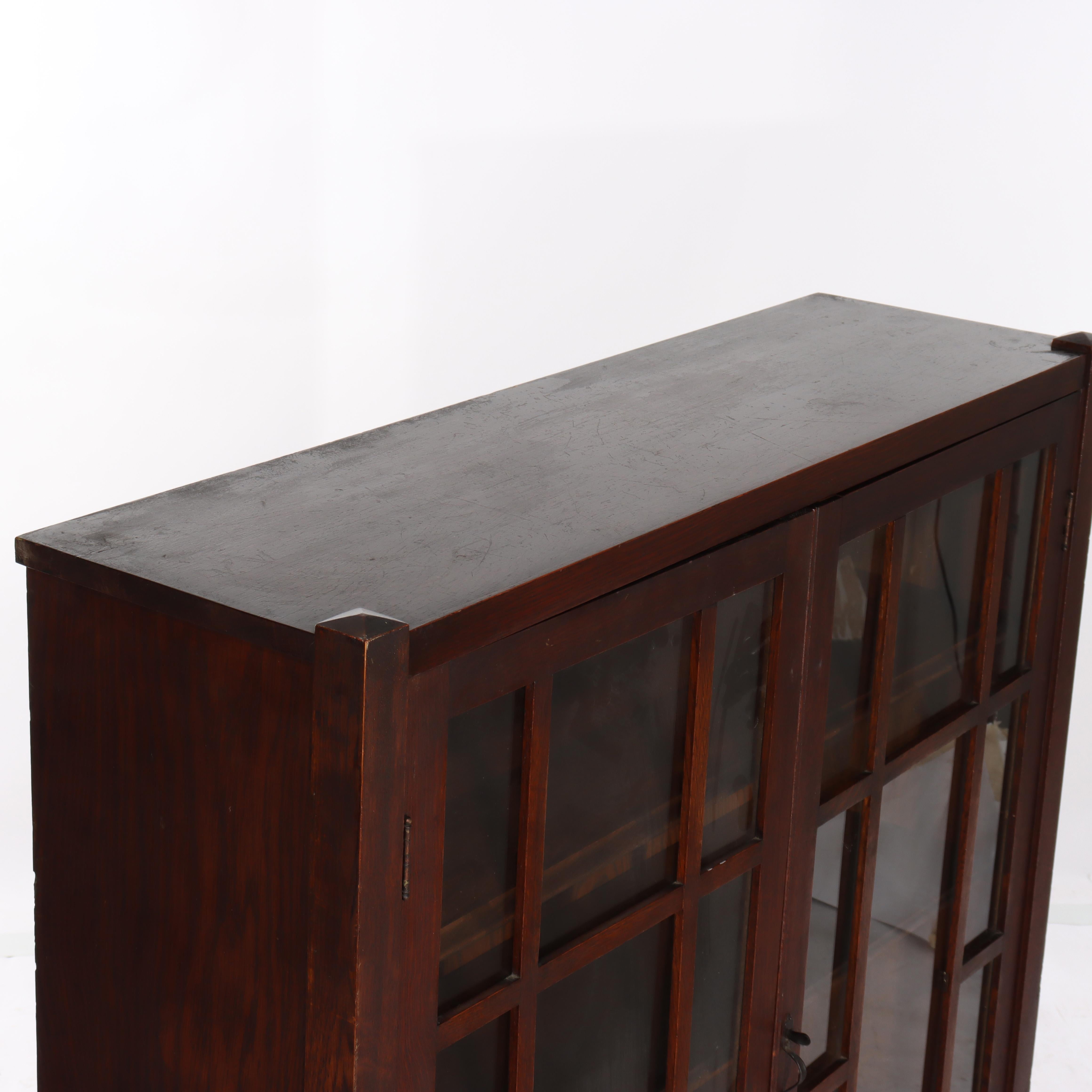 Arts & Crafts Stickley School Double Door Oak Bookcase C1920 en vente 8