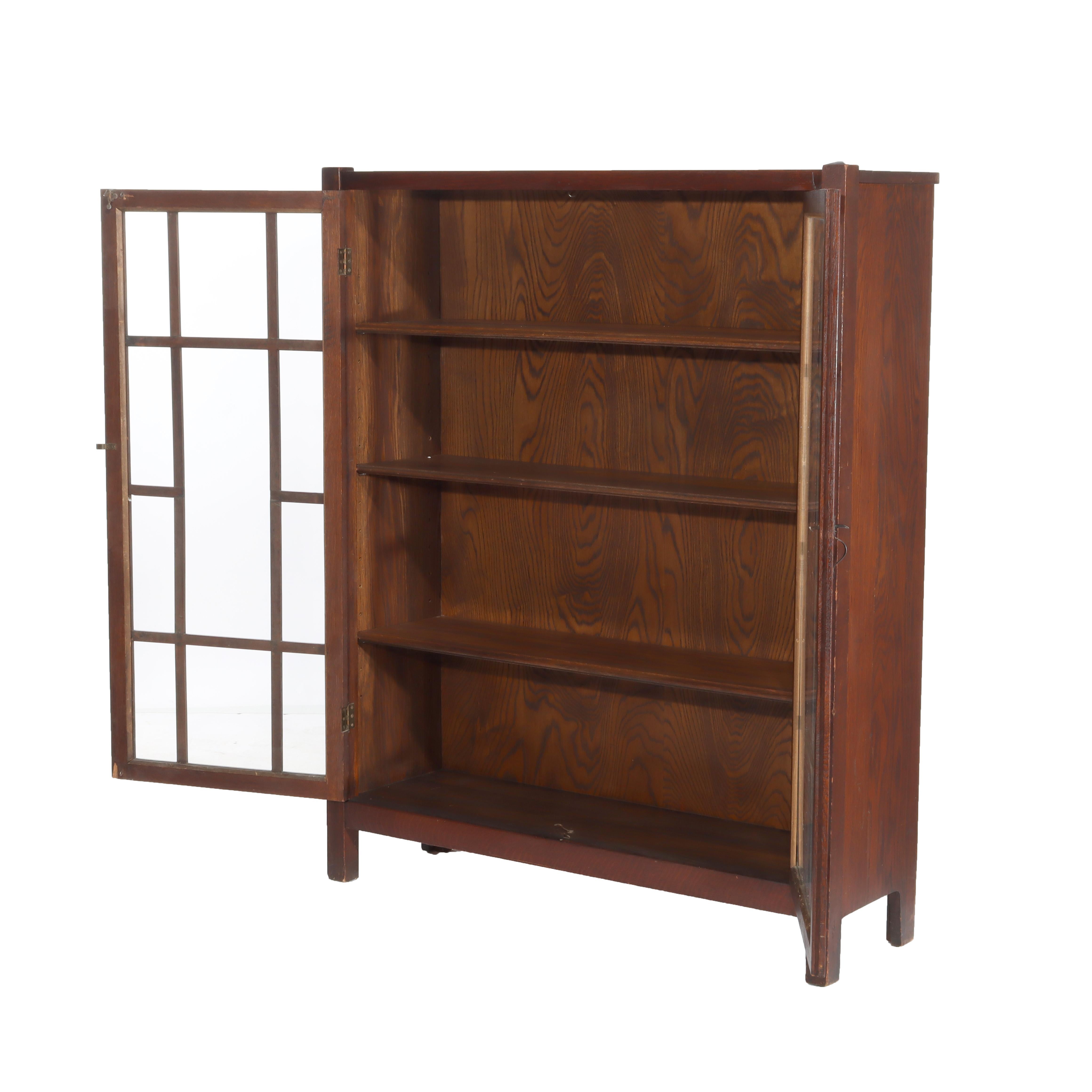 Arts & Crafts Stickley School Double Door Oak Bookcase C1920
Dimensions - 50,75 