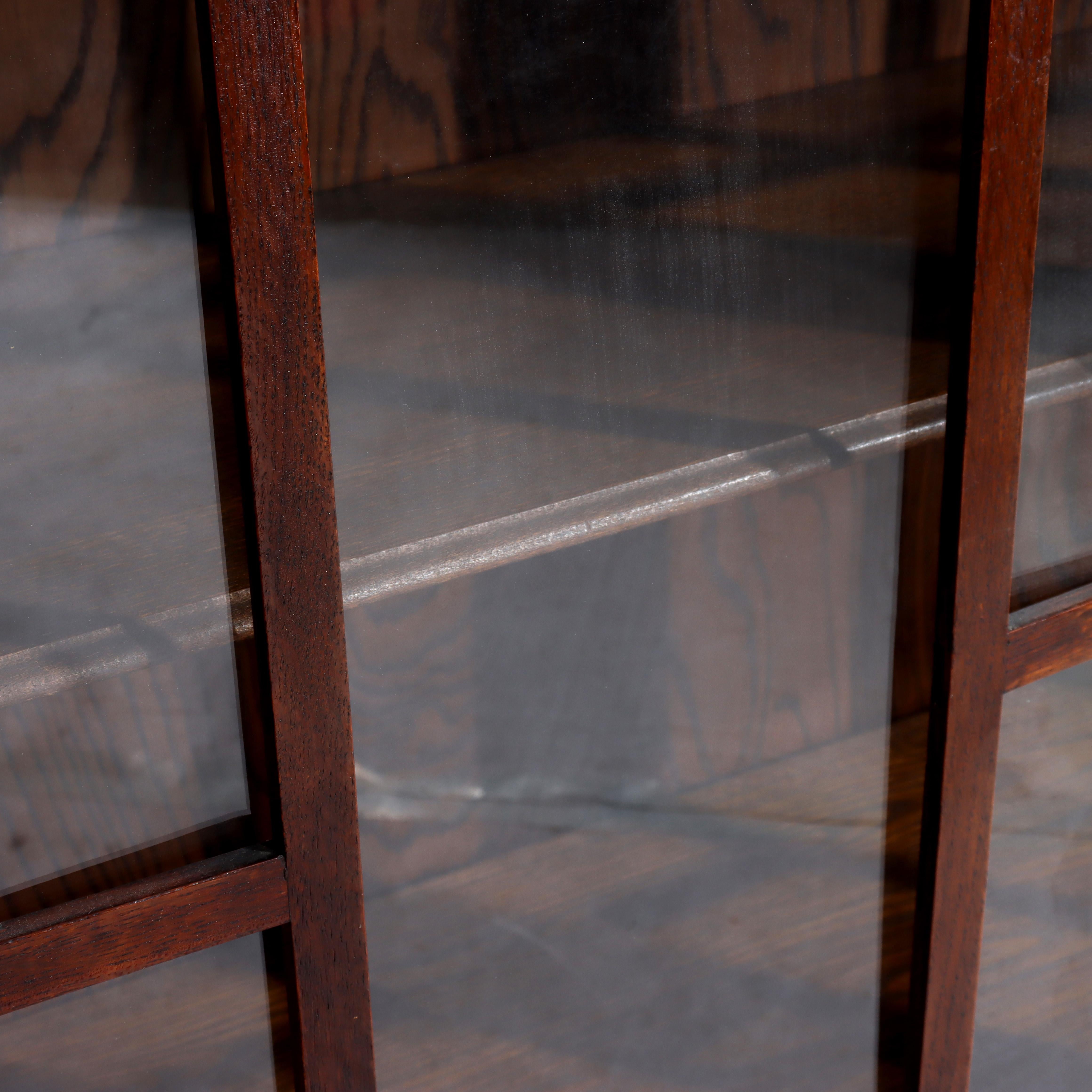 Arts & Crafts Stickley School Double Door Oak Bookcase C1920 en vente 3