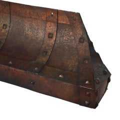 Cappa da cucina in rame martellato della Stickley School di Arts & Crafts C1910