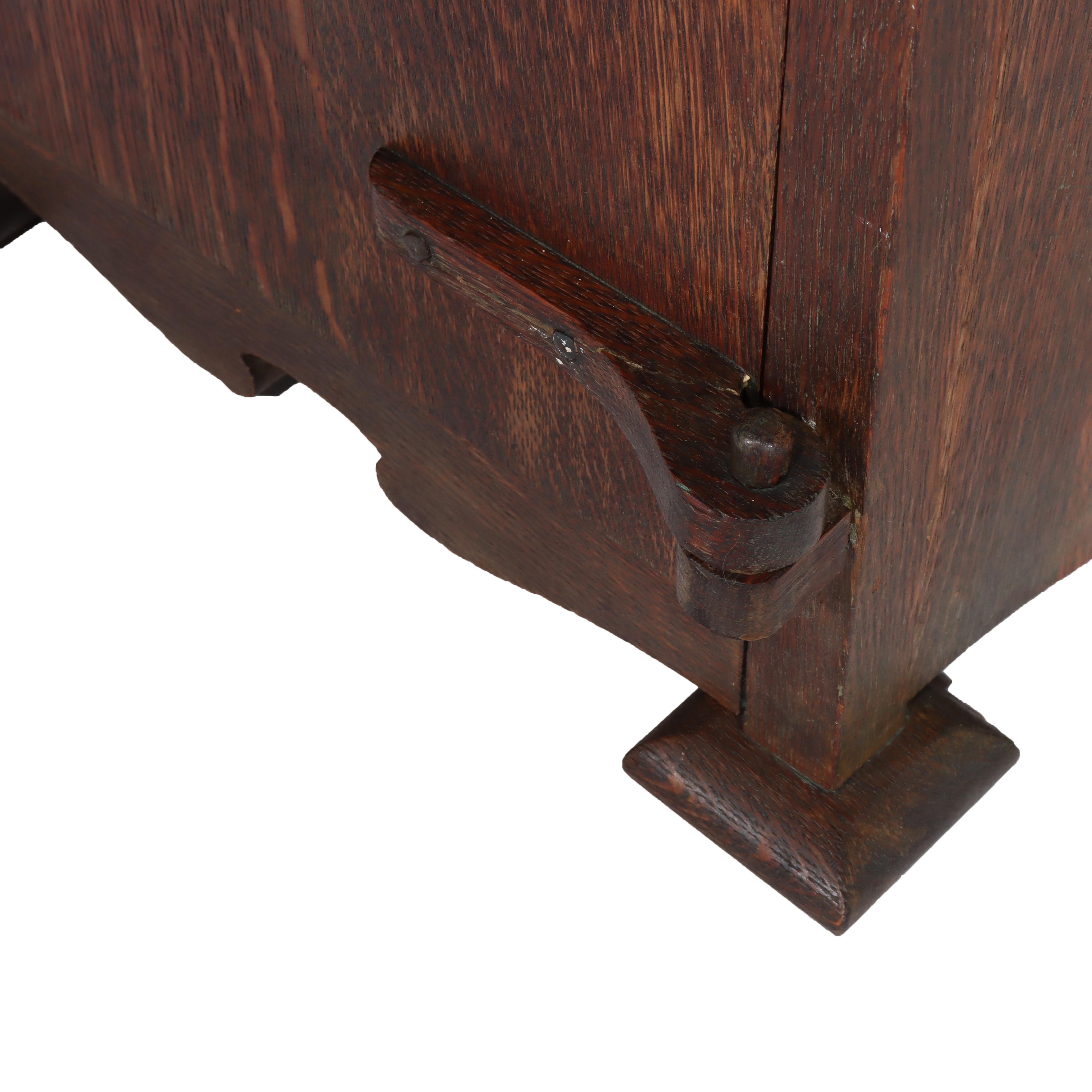 Cellaretta in quercia della scuola Stickley Arti e Mestieri C1920 in vendita 1