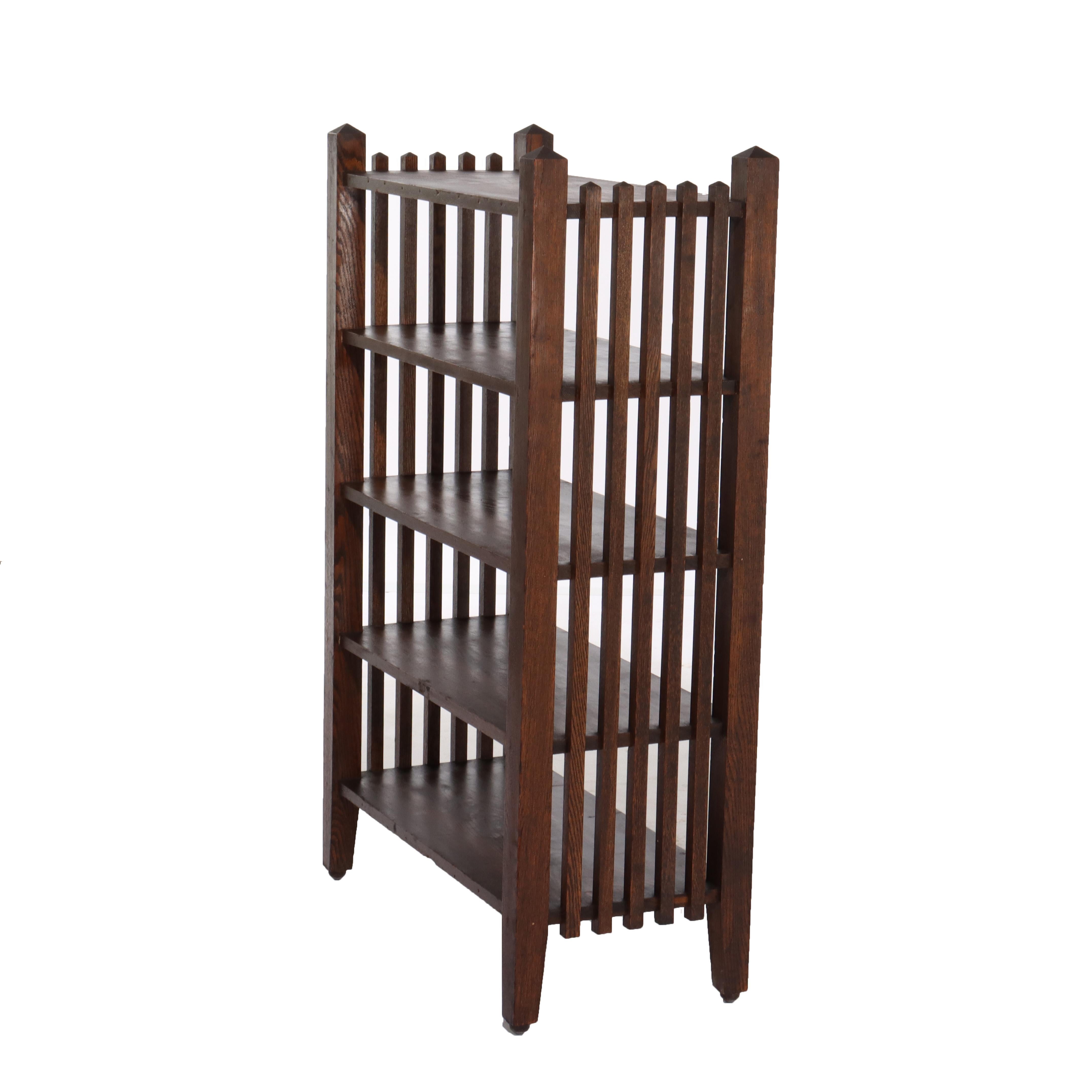Stickley School Arts & Crafts Oak 5 Shelf Spindled Magazine Rack C1920

Misure: 49.5/8