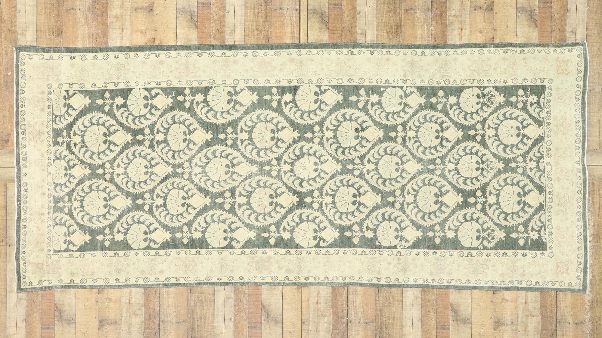 Arts & Crafts Style Distressed Vintage Romanian Rug Inspired by William Morris In Distressed Condition For Sale In Dallas, TX