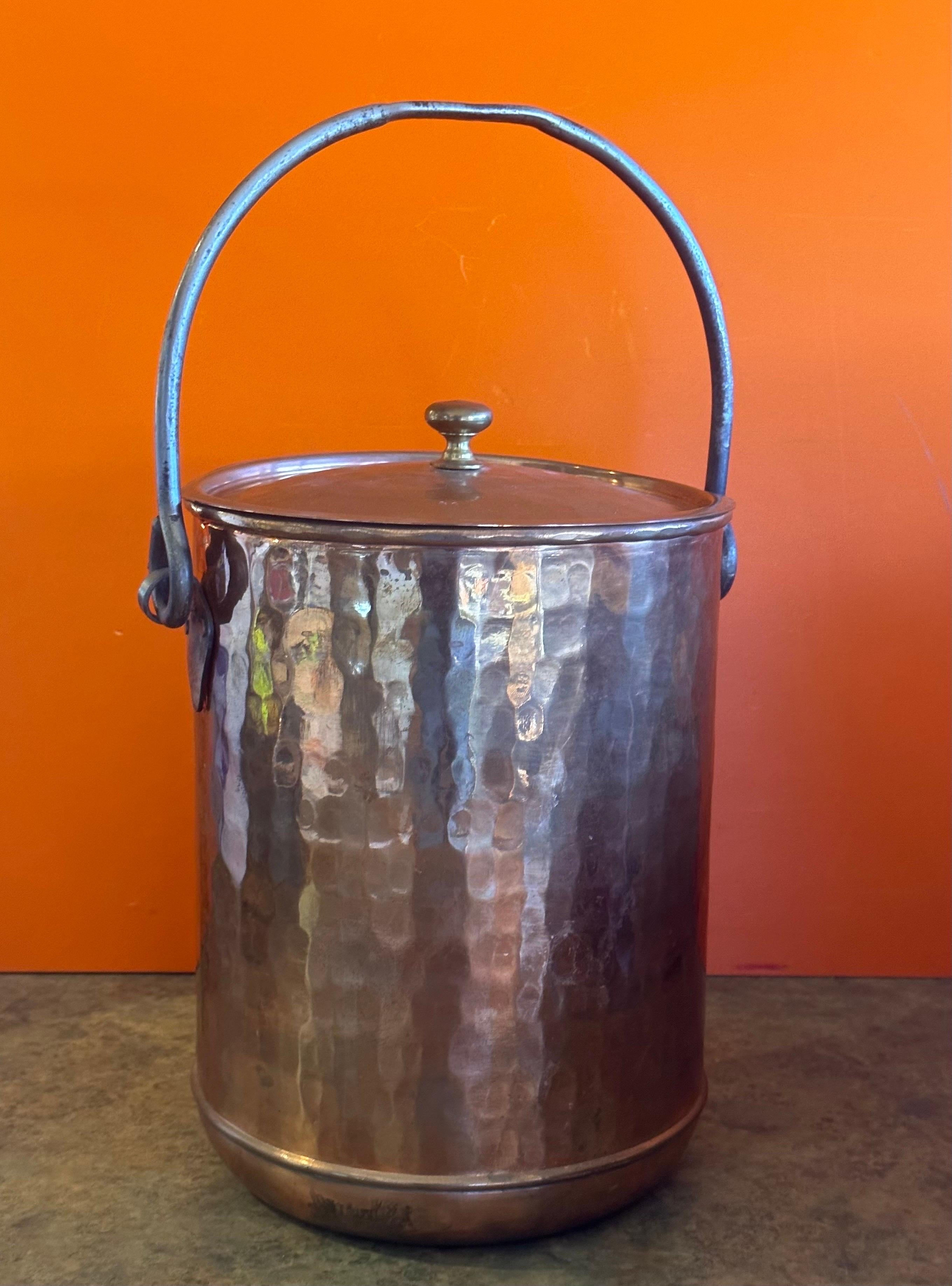 American Arts & Crafts Style Hand Hammered Copper Ice Bucket with Lid For Sale