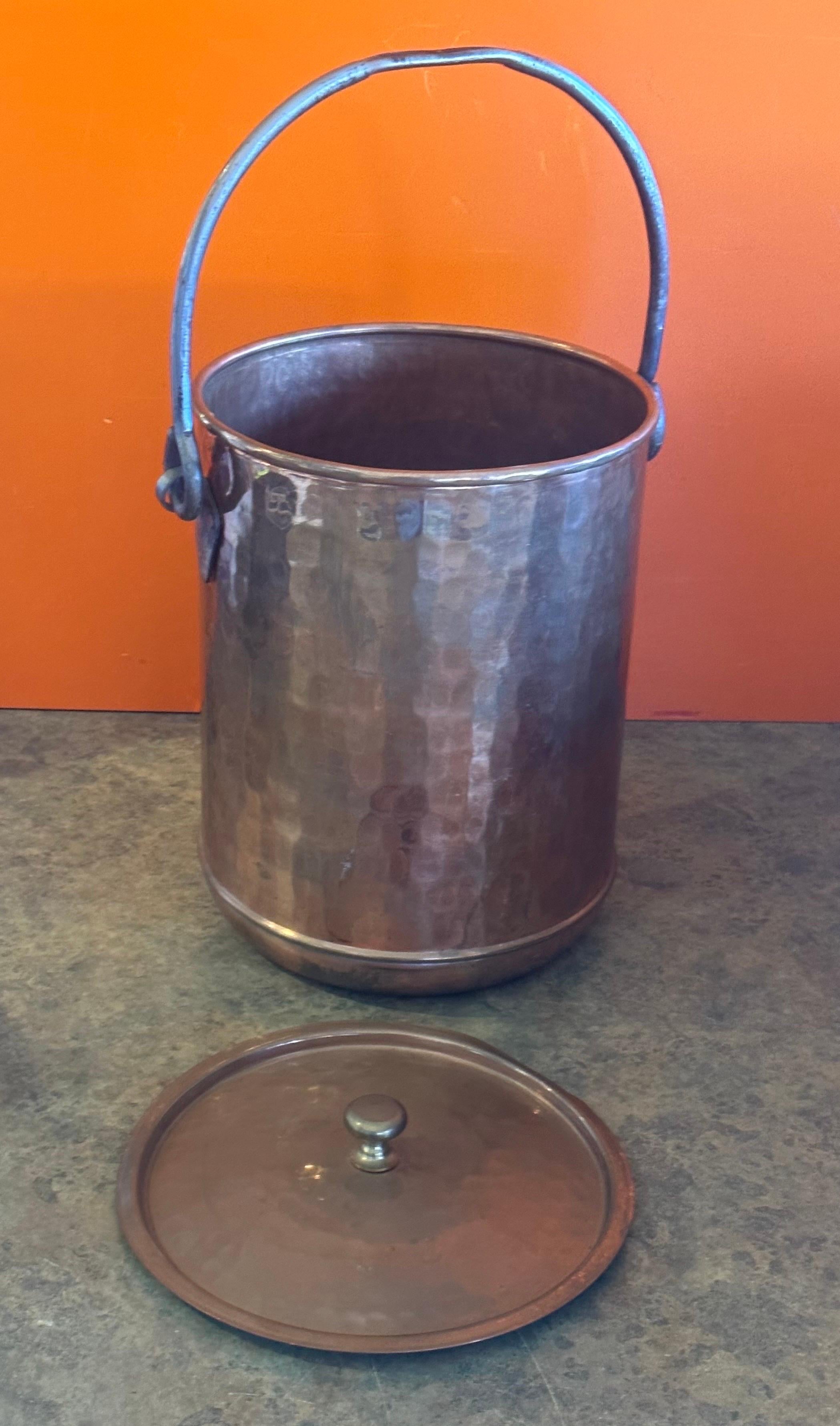 20th Century Arts & Crafts Style Hand Hammered Copper Ice Bucket with Lid For Sale