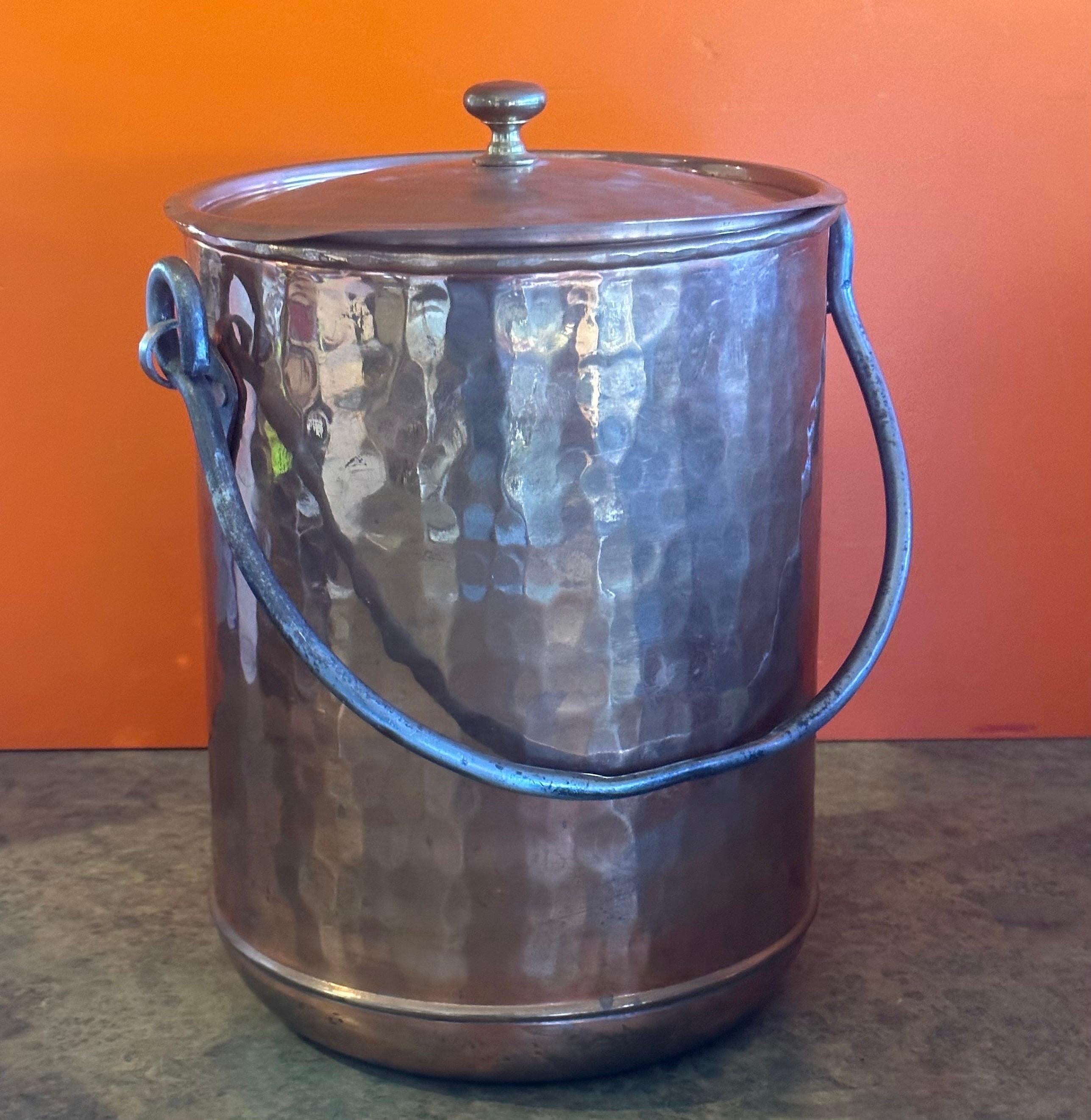 Arts & Crafts Style Hand Hammered Copper Ice Bucket with Lid For Sale 3