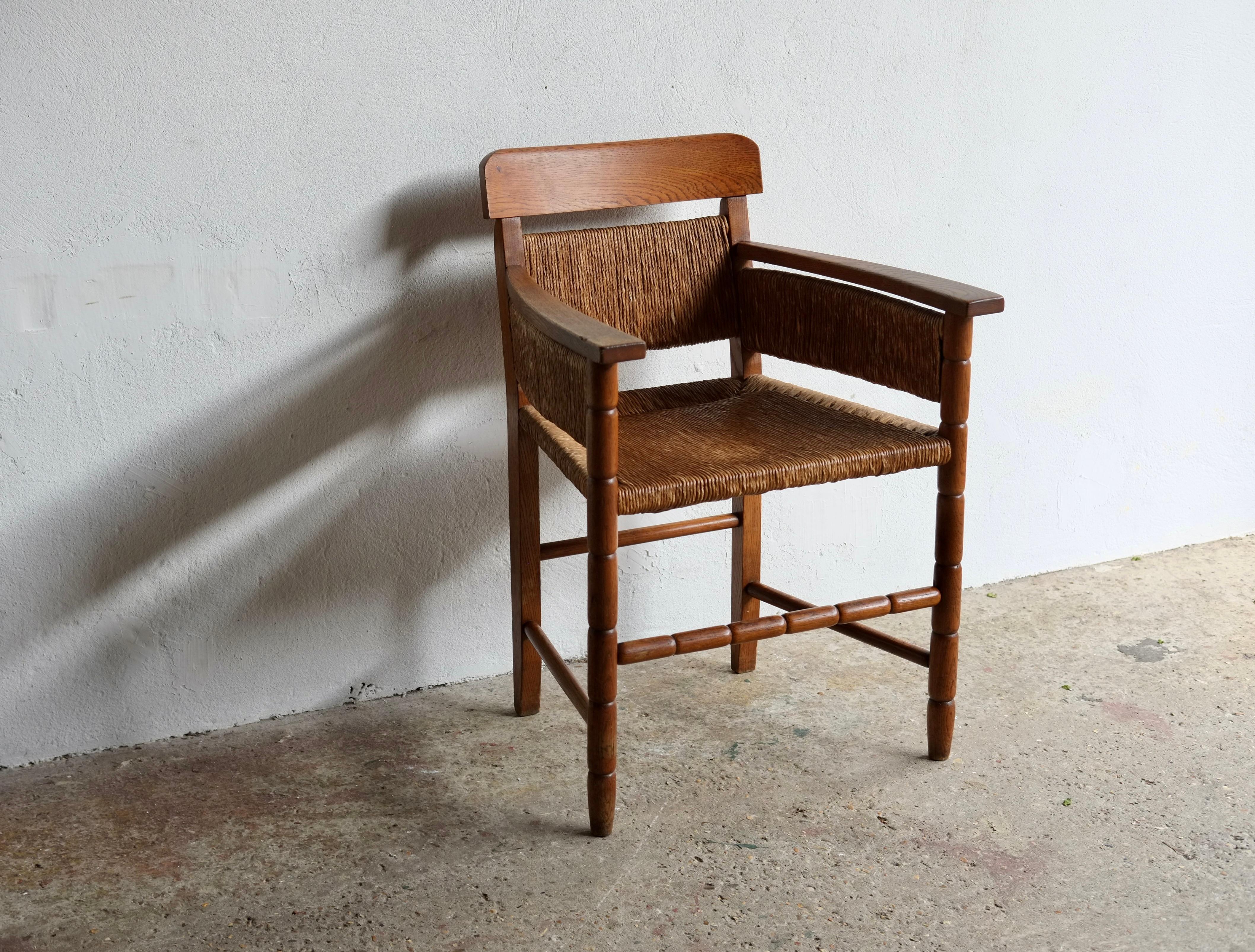 20th Century Arts & Crafts Style Oak & Rush Armchair For Sale