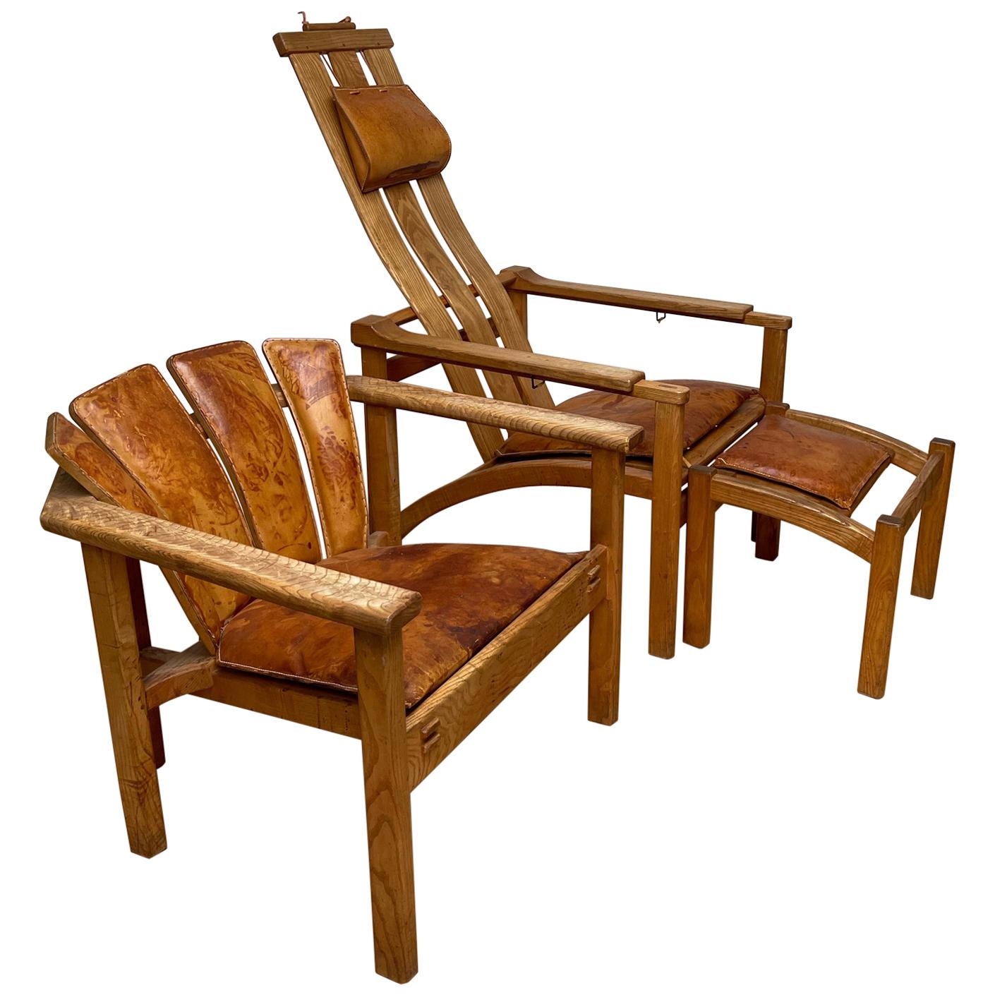 Arts & Crafts Style Pair of Oak and Leather "Safari" Lounge Chairs with Ottoman
