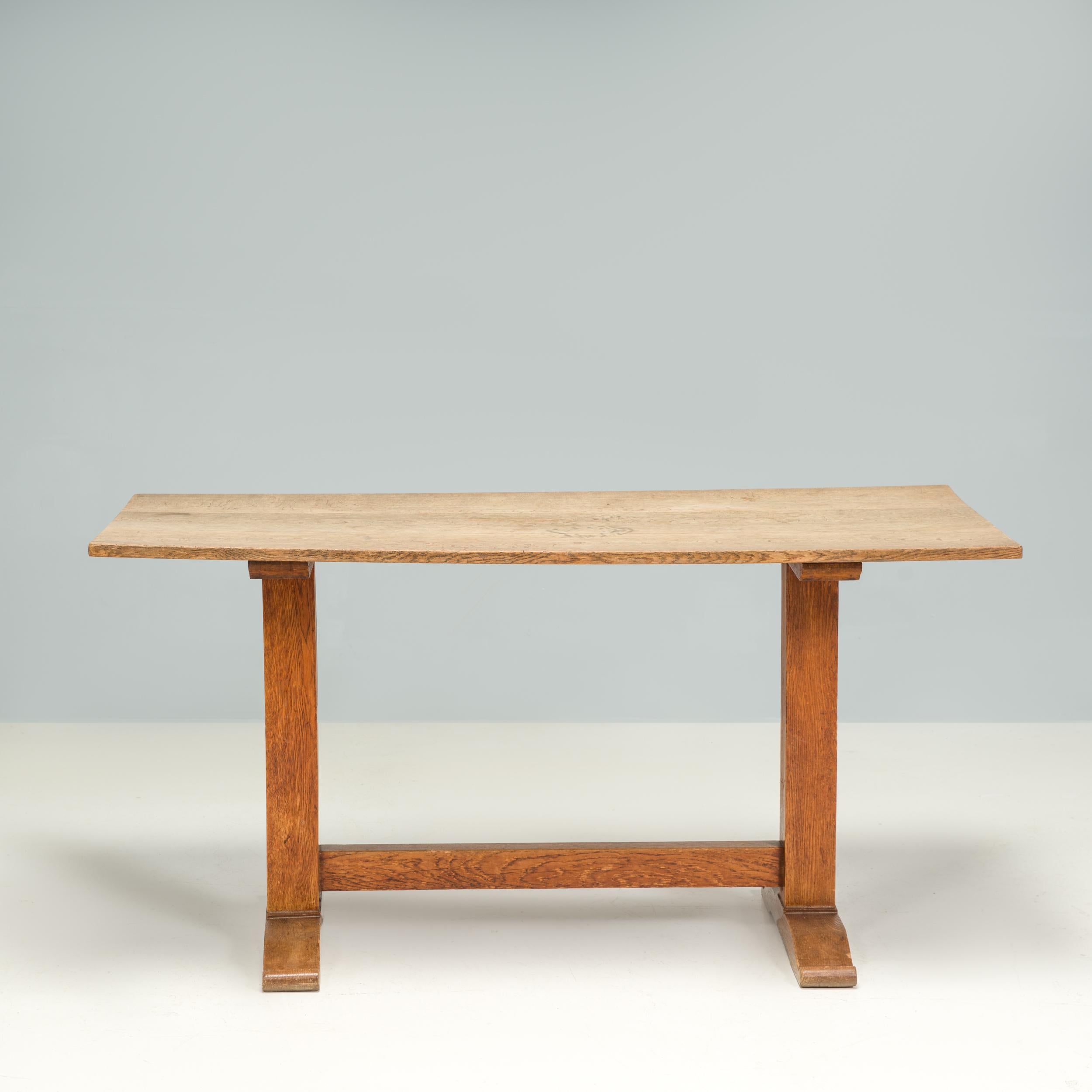 Mesa de comedor rectangular de madera estilo refectorio Arts & Crafts Europeo en venta