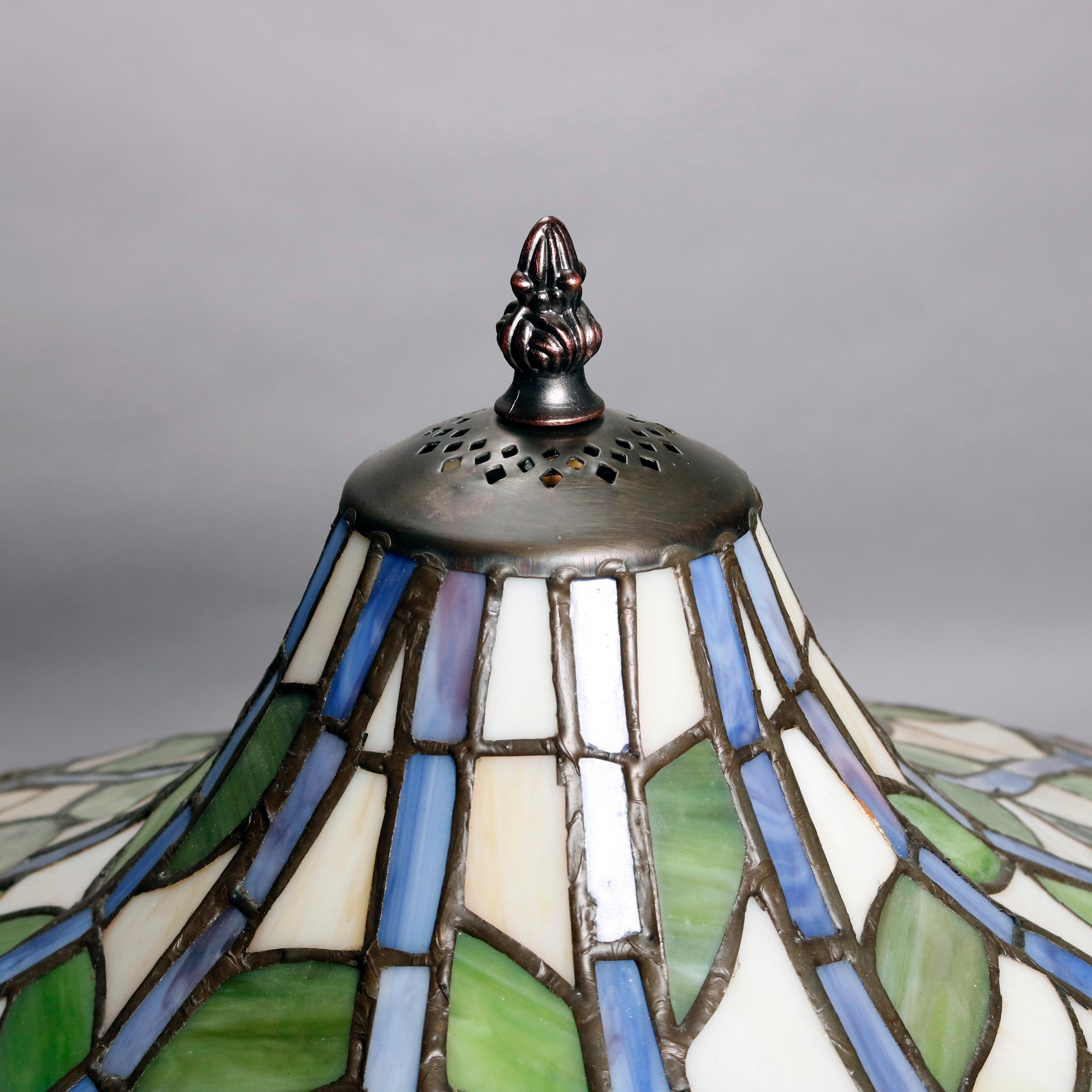 American Arts & Crafts Style Tiffany School Leaded Glass Mosaic Table Lamp, 20th Century