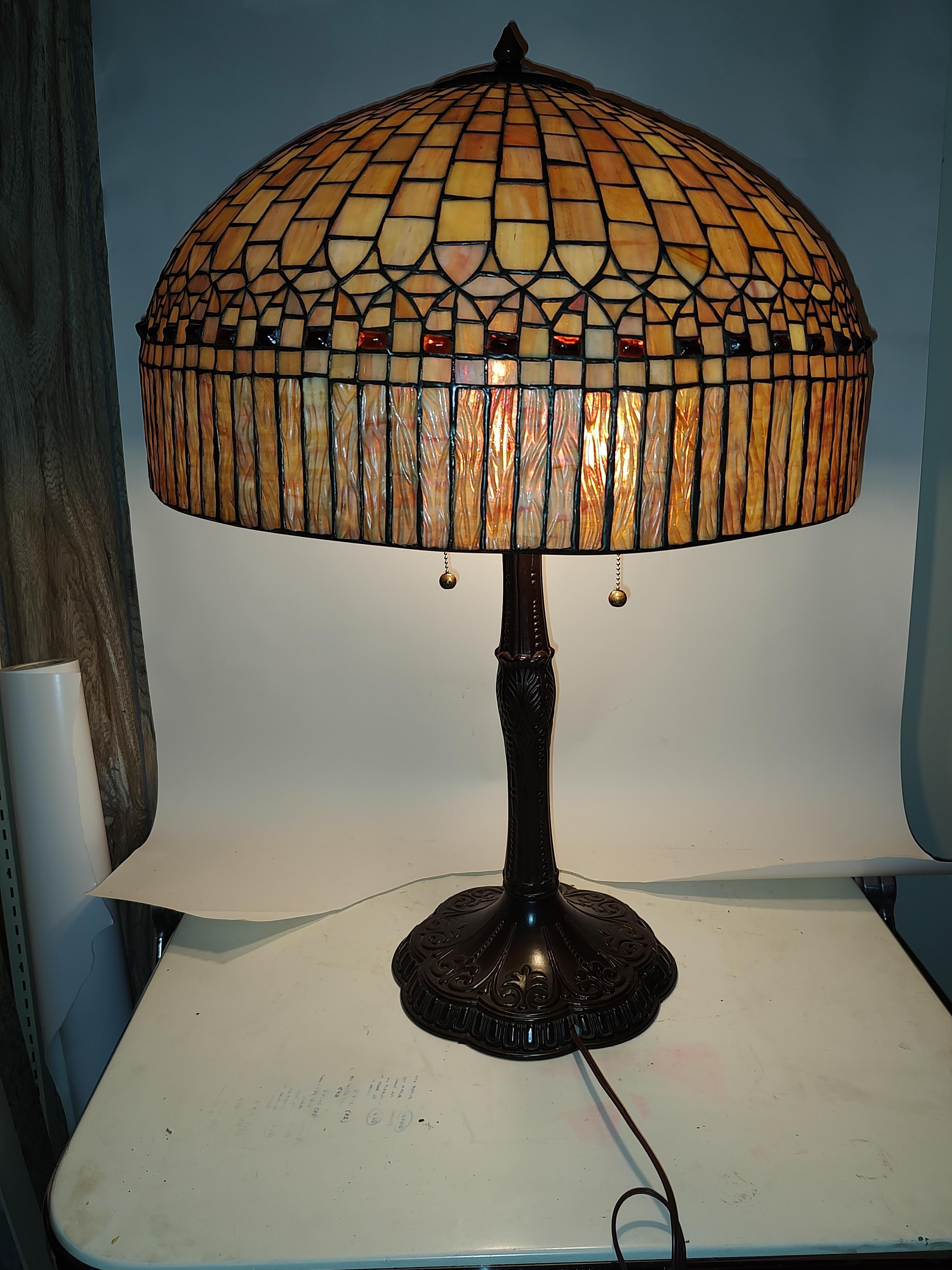 Arts & Crafts Tiffany Style Large Leaded Glass Table Lamp In Good Condition In Port Jervis, NY