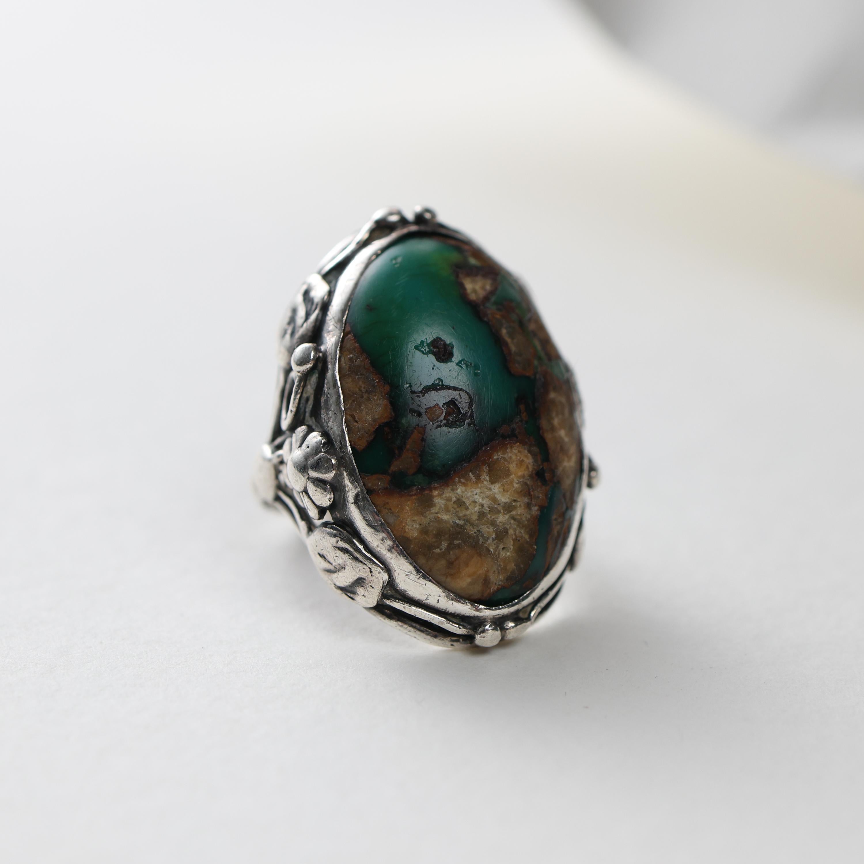 Arts & Crafts Turquoise Ring in Silver For Sale 4