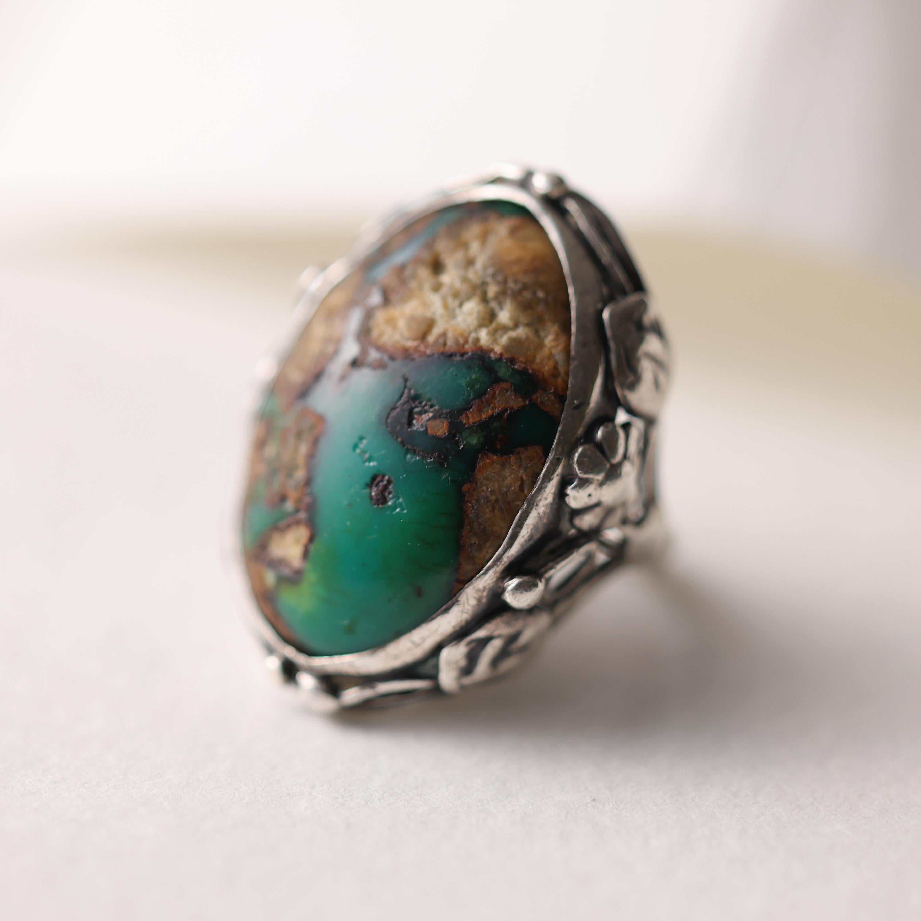Arts & Crafts Turquoise Ring in Silver For Sale 3