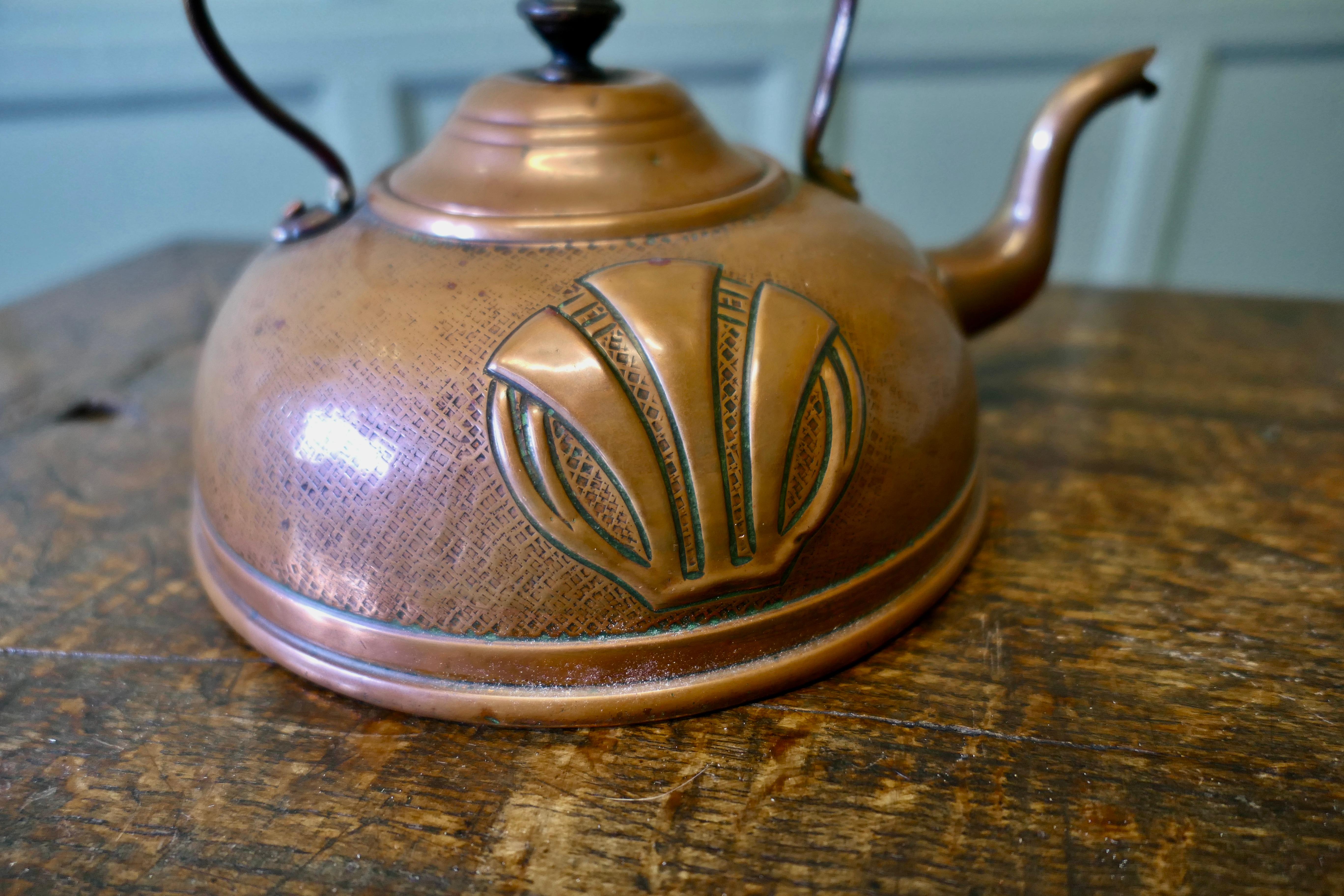Late 19th Century Arts & Crafts Vintage Copper Kettle  A fabulous vintage Arts & Crafts/Art Nouvea For Sale