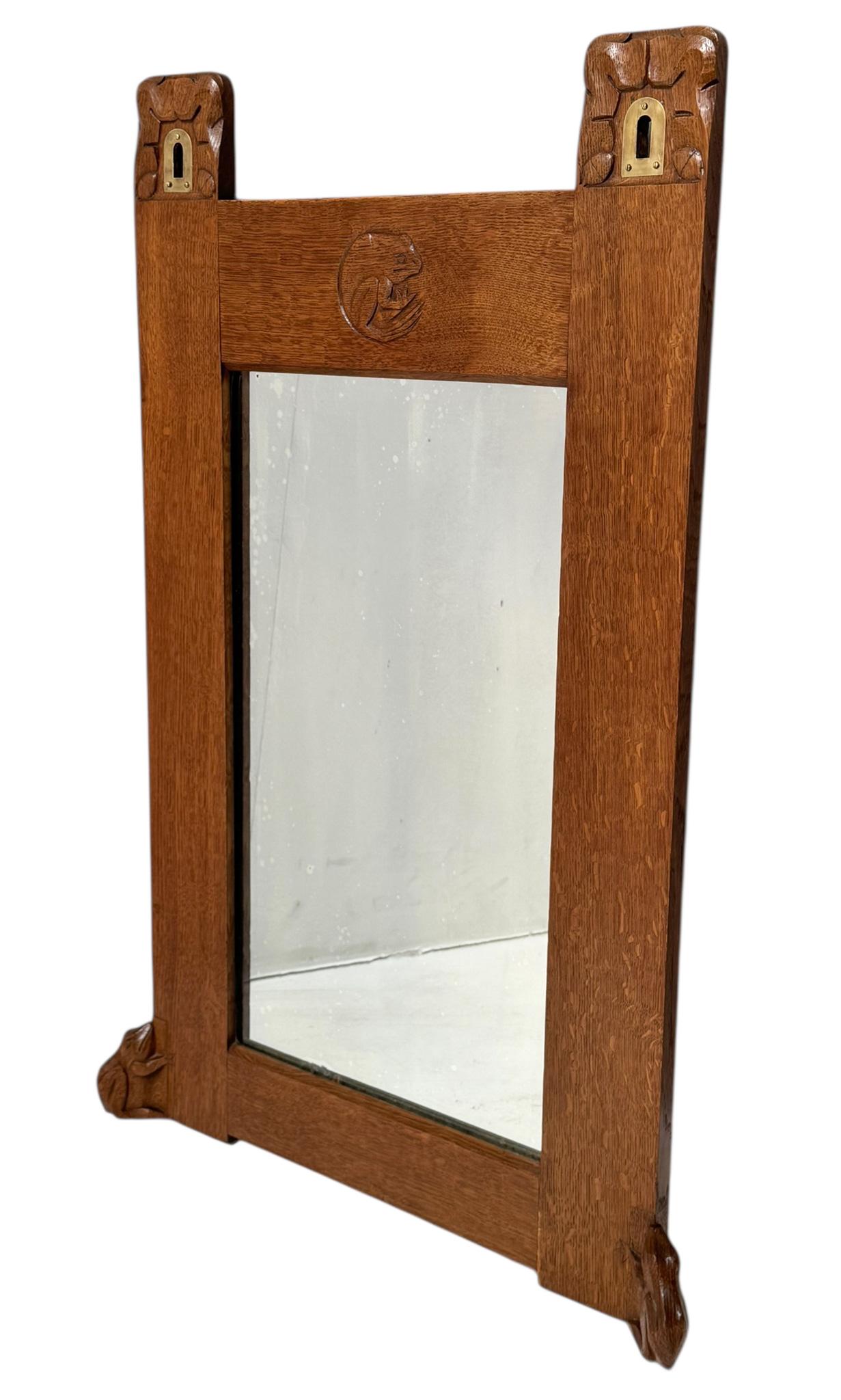 Arts & Crafts Wall Mirror with Hand-Carved Frogs by Kobus de Graaff, 1900s In Good Condition For Sale In Amsterdam, NL
