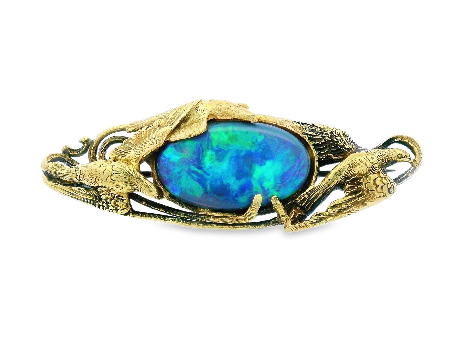 Broche de paloma de oro verde de 14 quilates Arts & Crafts Walton & Co. con ópalo negro australiano en venta 2