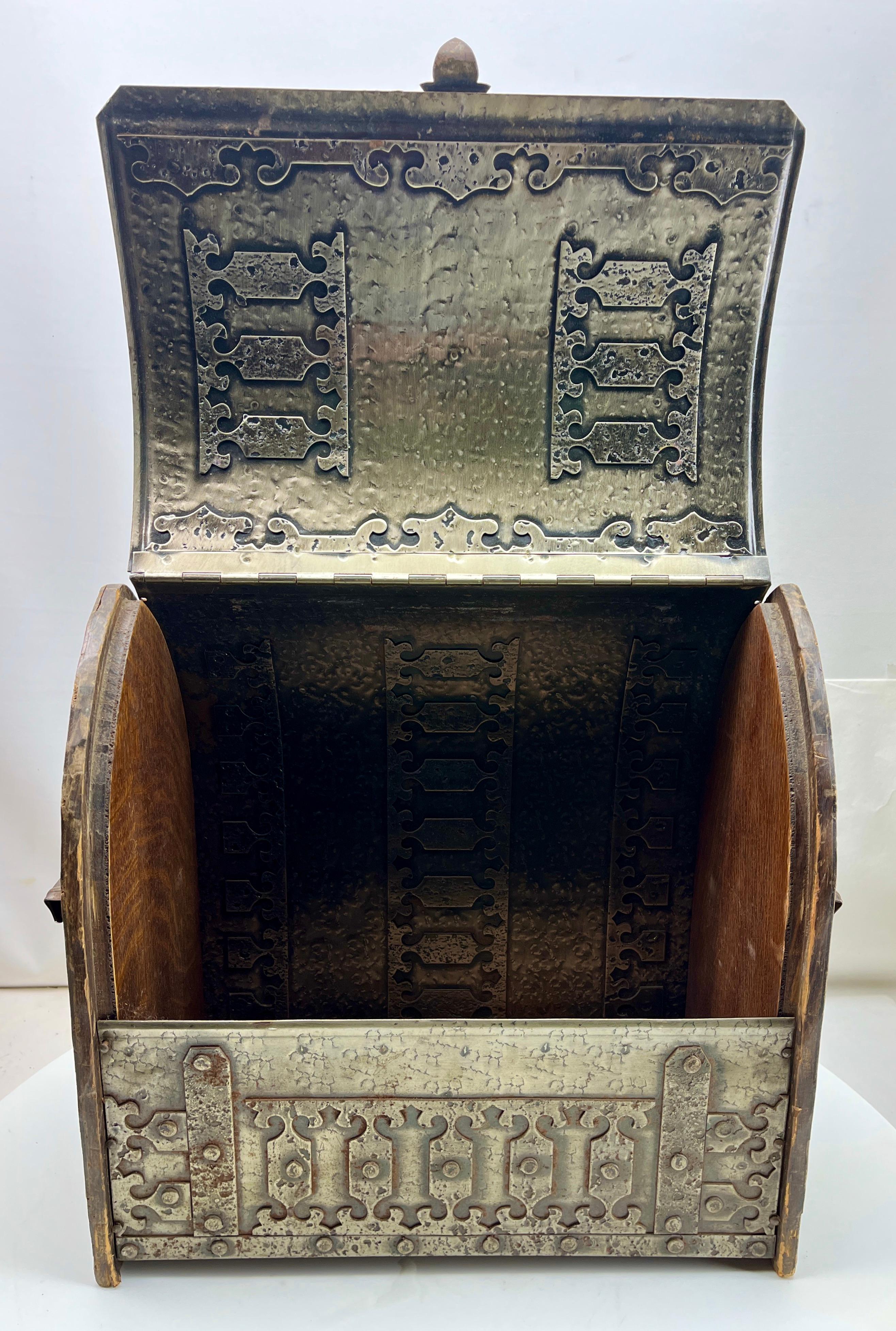 Arts & Crafts Wine Box with Decorative Metal Work, circa 1920s For Sale 1