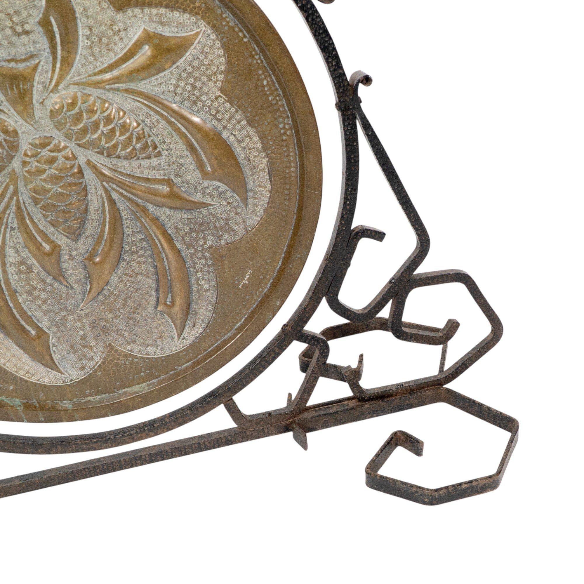 Gong da pranzo in ferro battuto di Arts & Crafts con piastra in ottone, design a foglia di grano in vendita 7