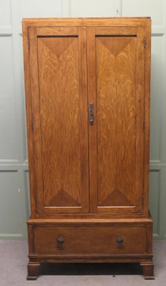 Arts Deco Gentleman’s Wardrobe Compactum This is a good Stylish piece