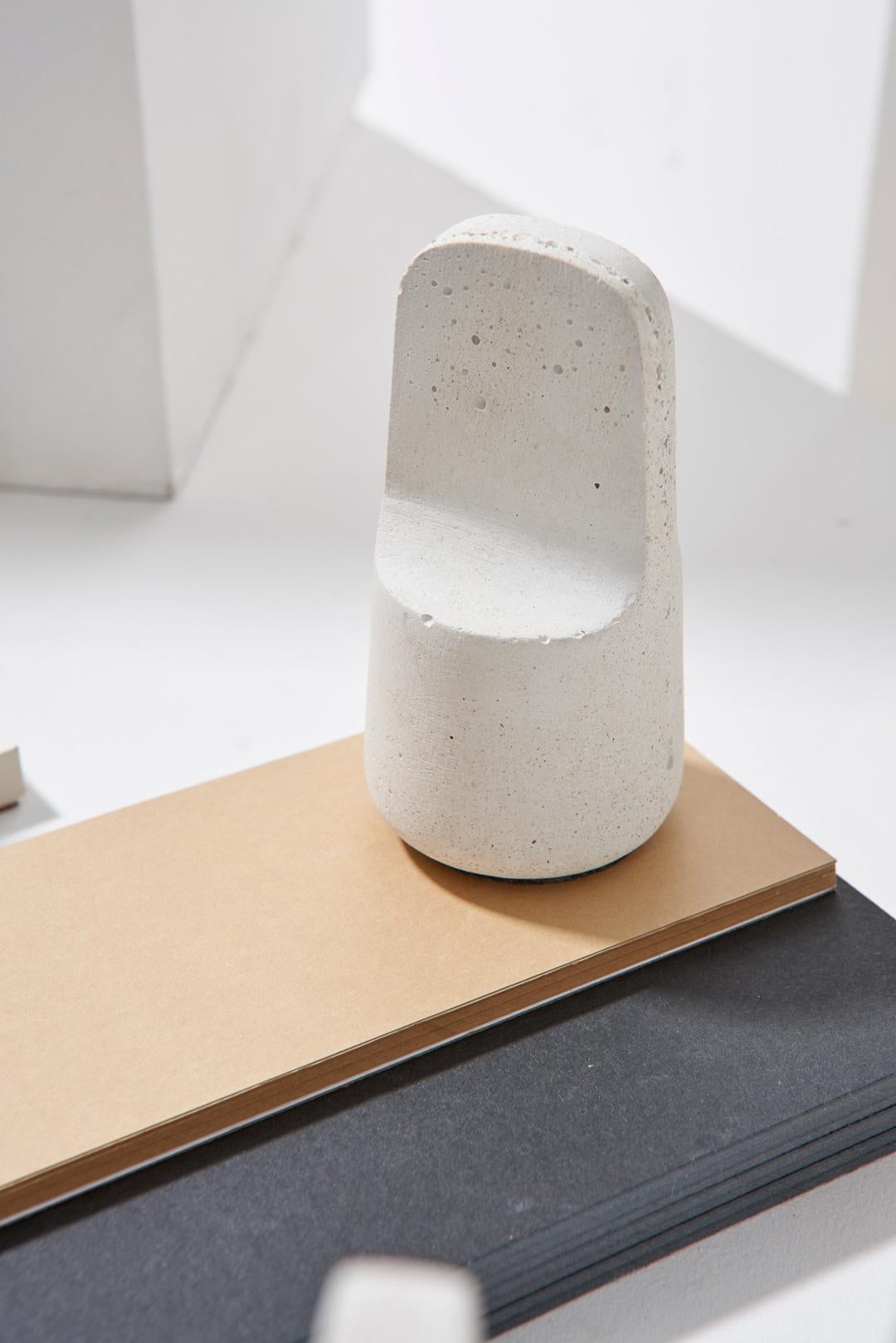Arturito Collection, Concrete Paperweight Set (5 pieces) For Sale 3