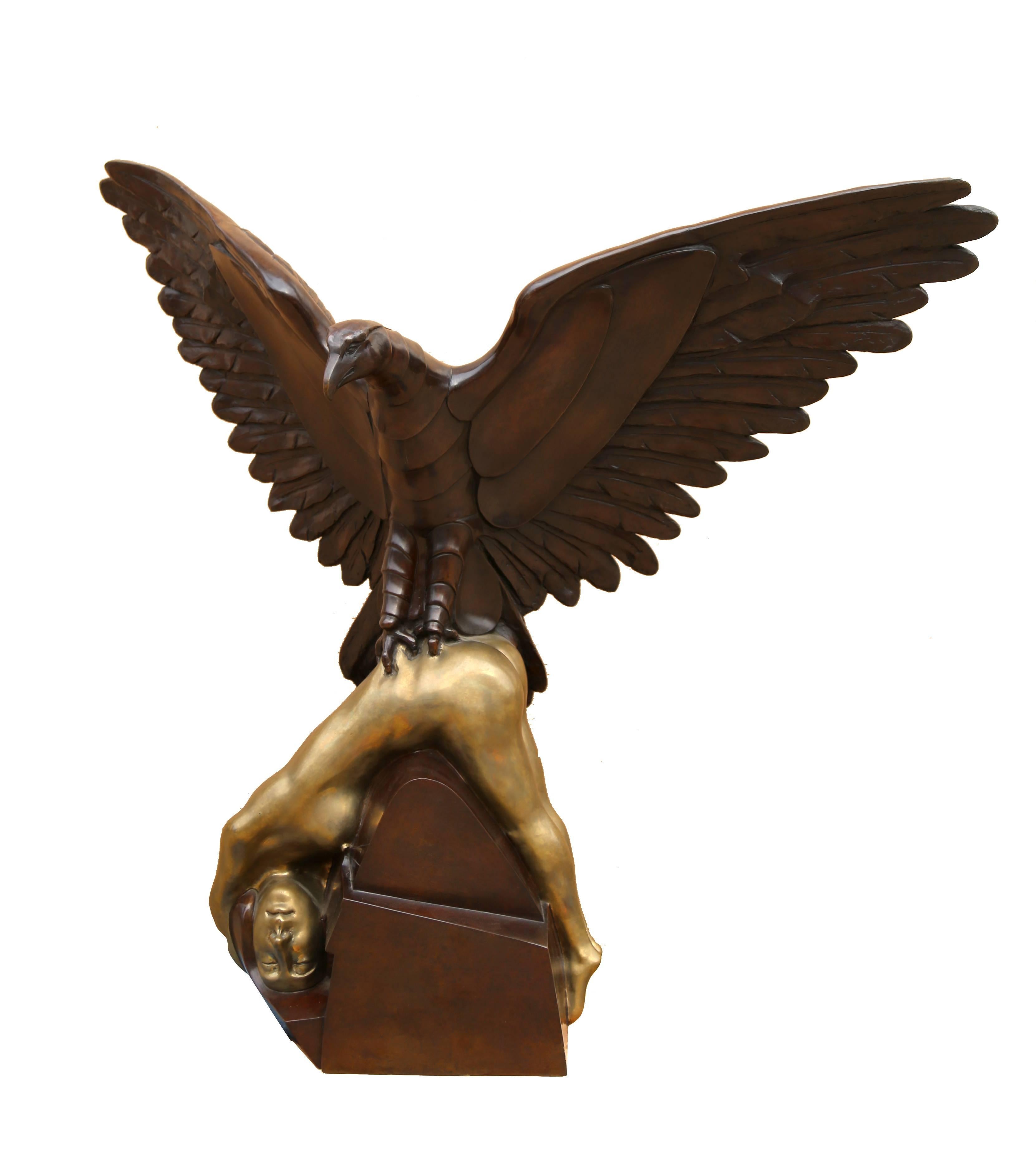 Arturo Di Modica Figurative Sculpture – Hawk mit Frau