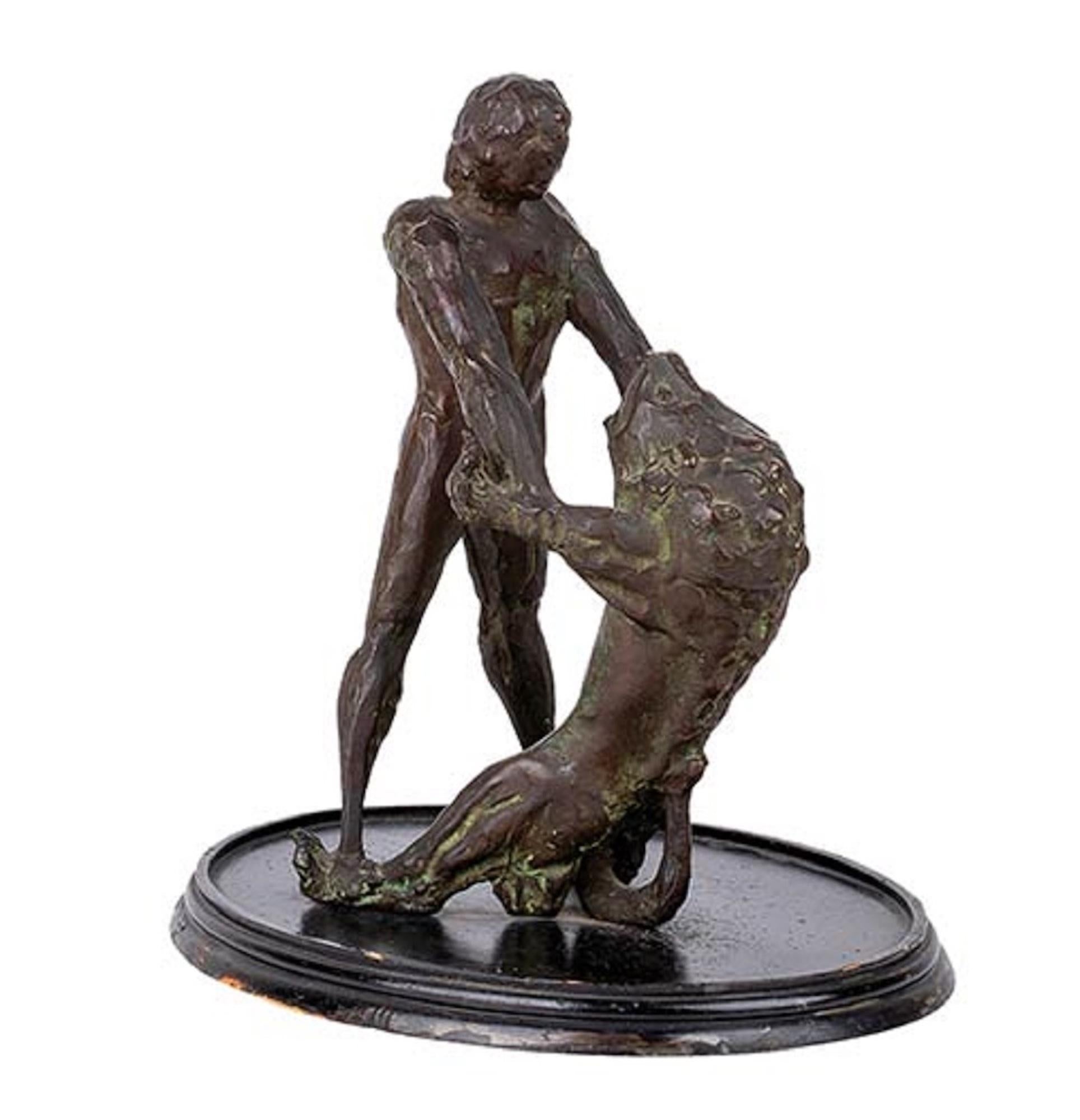 African Victory is an original work realized by Arturo Martini in 1936-1937.

Original bronze work with a wood base. 

The small work is one of the sketches realized for the idea of the monument for the Victory builded in Ethiopia and represents the