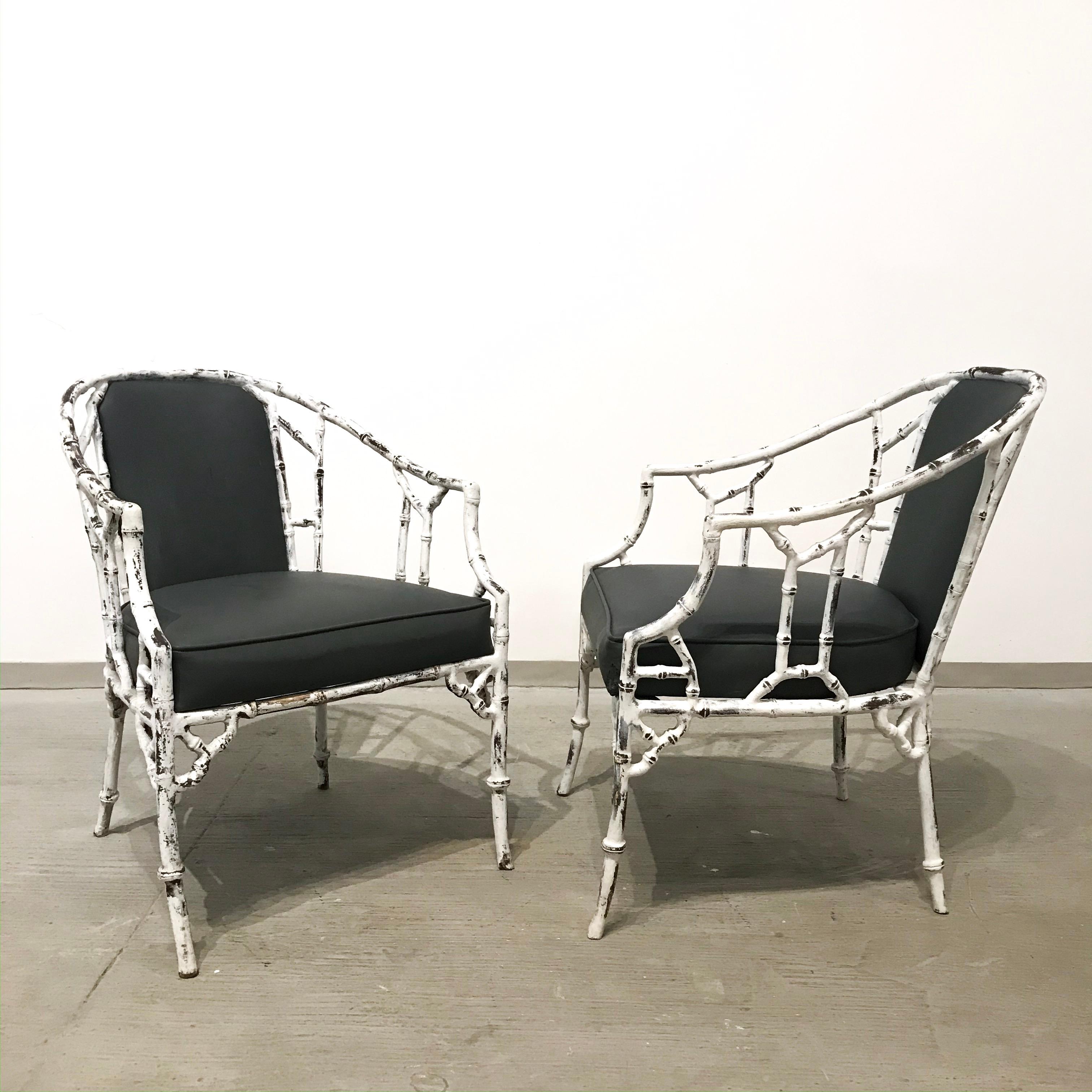 20th Century Arturo Pani Pair of Armchairs For Sale