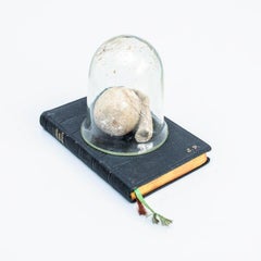 Opera d'arte con vecchio libro e mano misteriosa, circa 1990