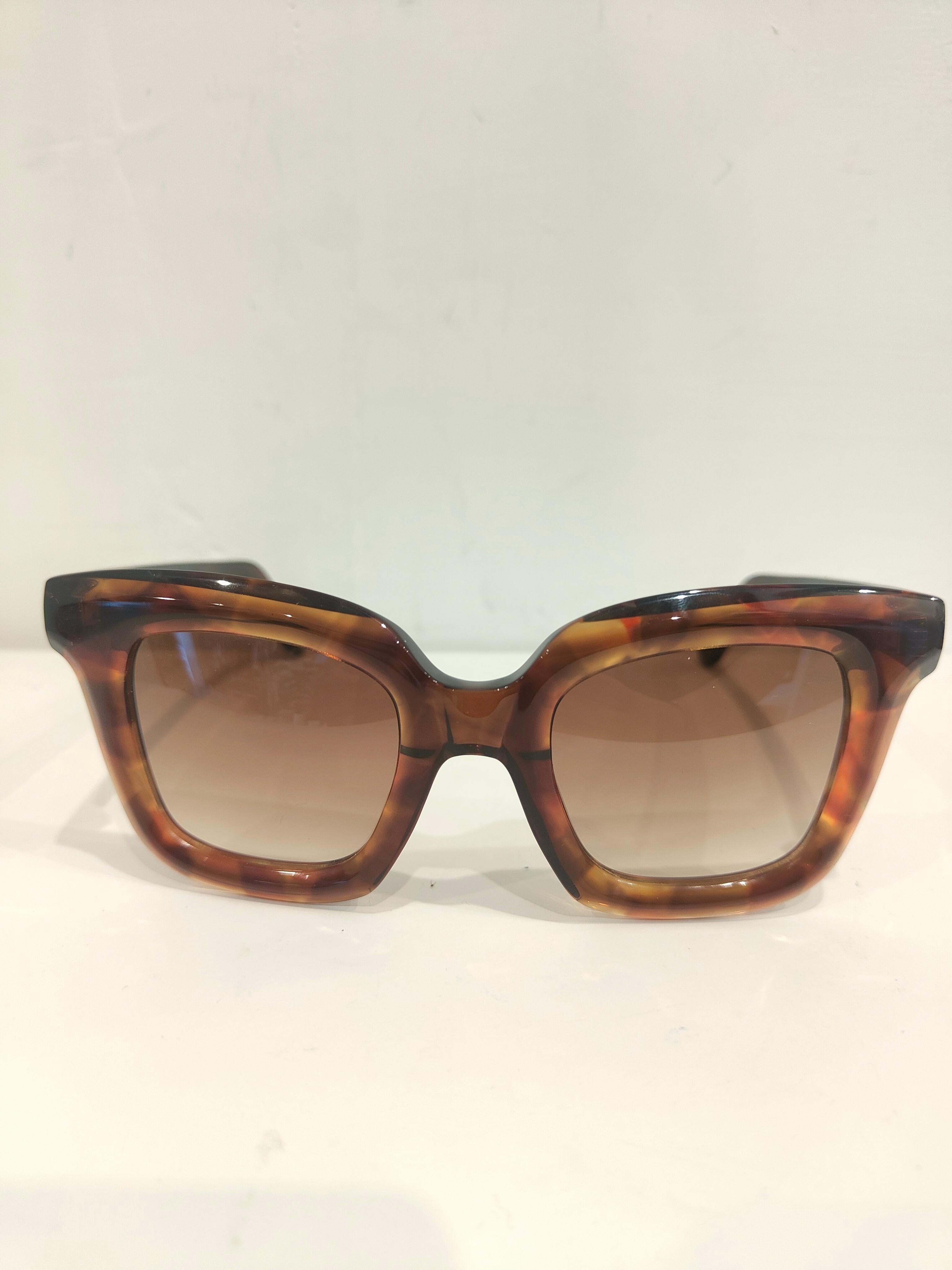 Gafas de sol marrones Aru NWOT
totalmente made in italy