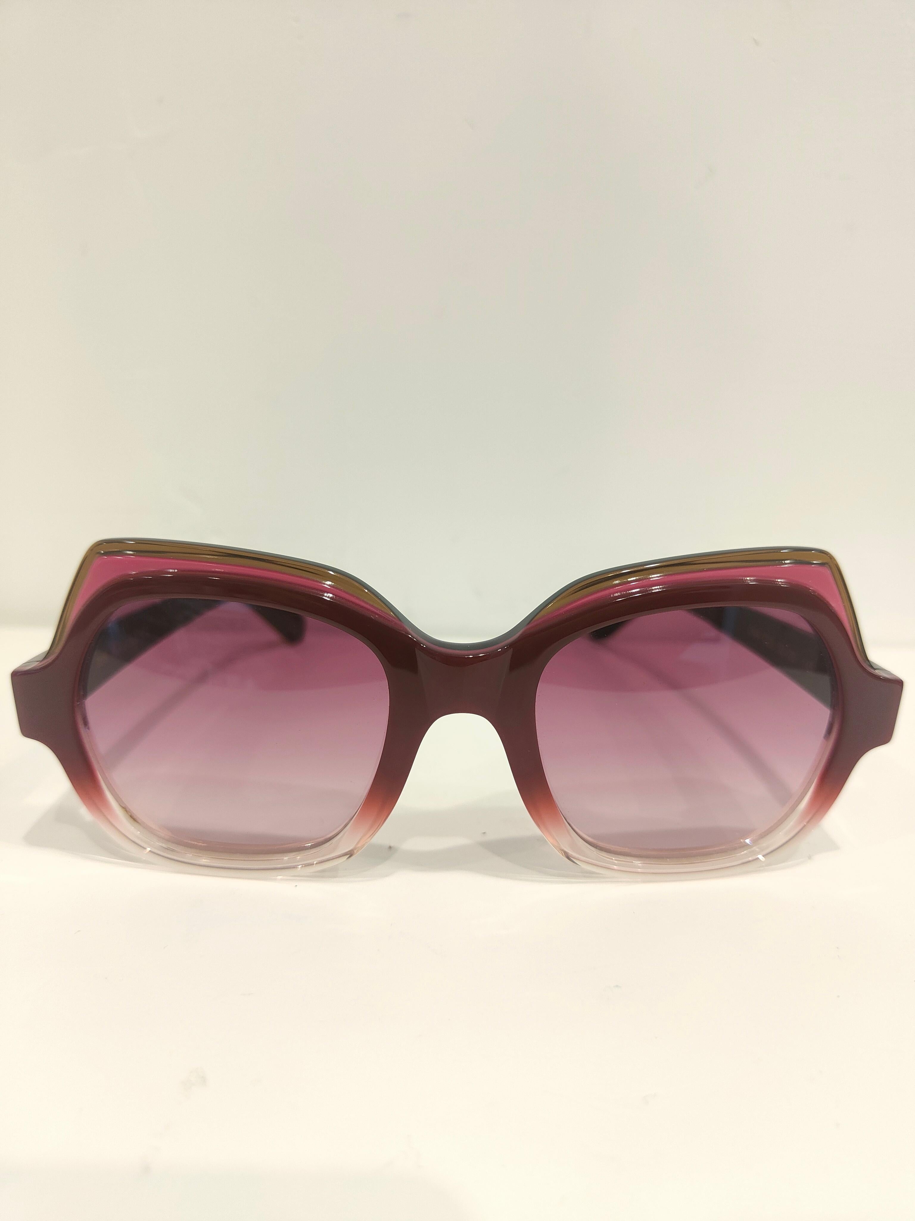 Lunettes de soleil Aru Purple Pink NWOT
Entièrement fabriqué en Italie