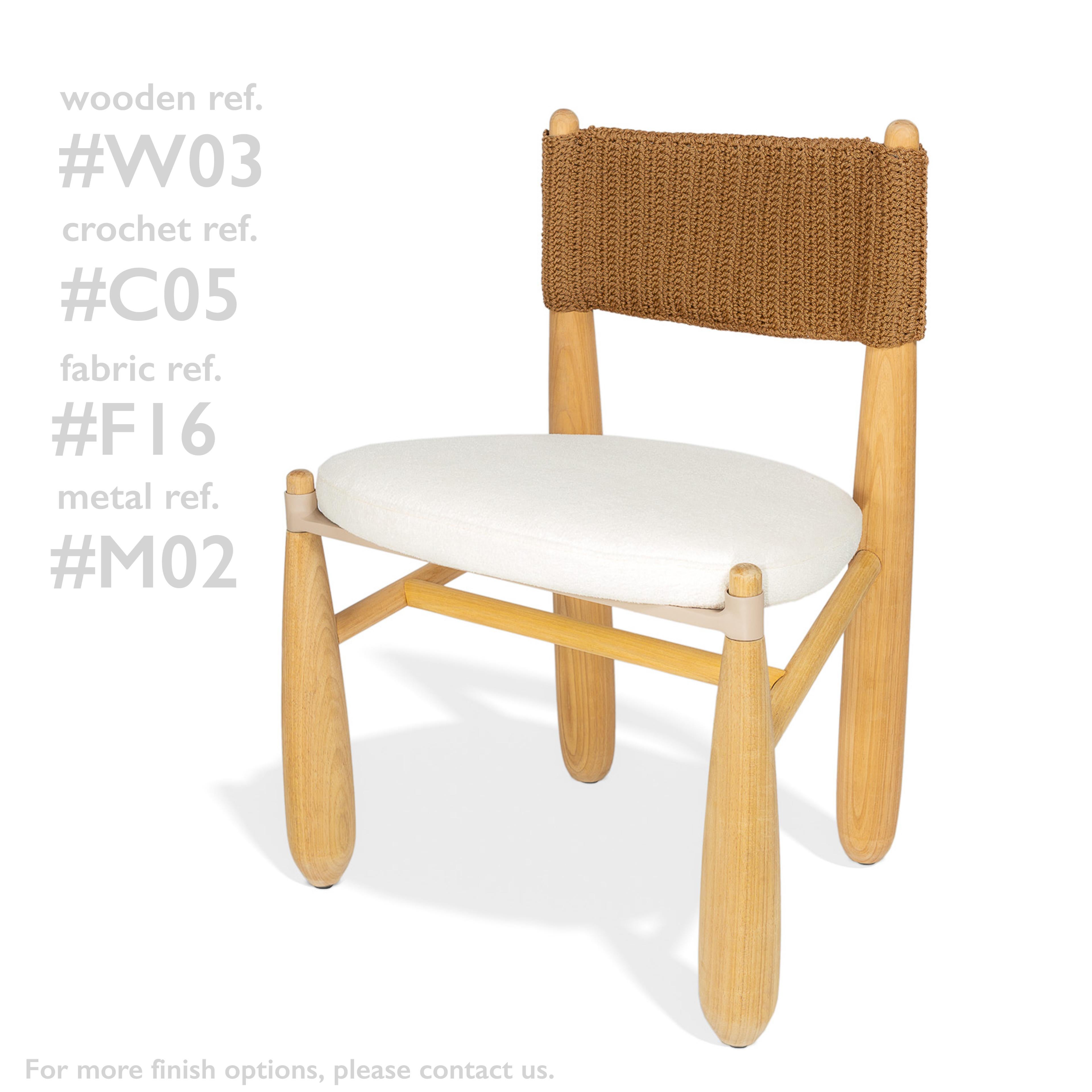 Aruanã chair indoor in Solid Wood, Artisanal Techniques Sustainable. In New Condition For Sale In São Paulo, BR