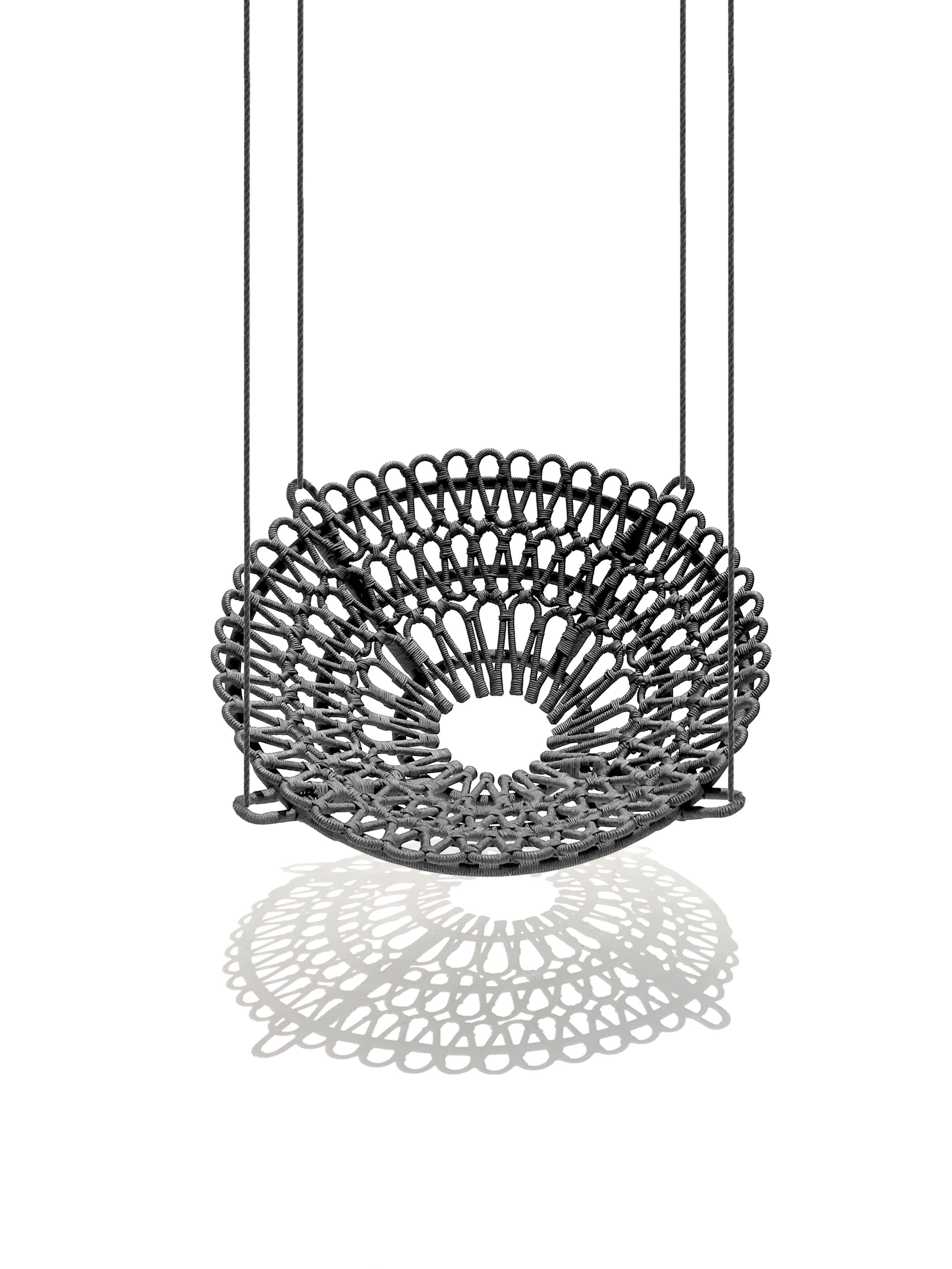 outdoor lounge chairs